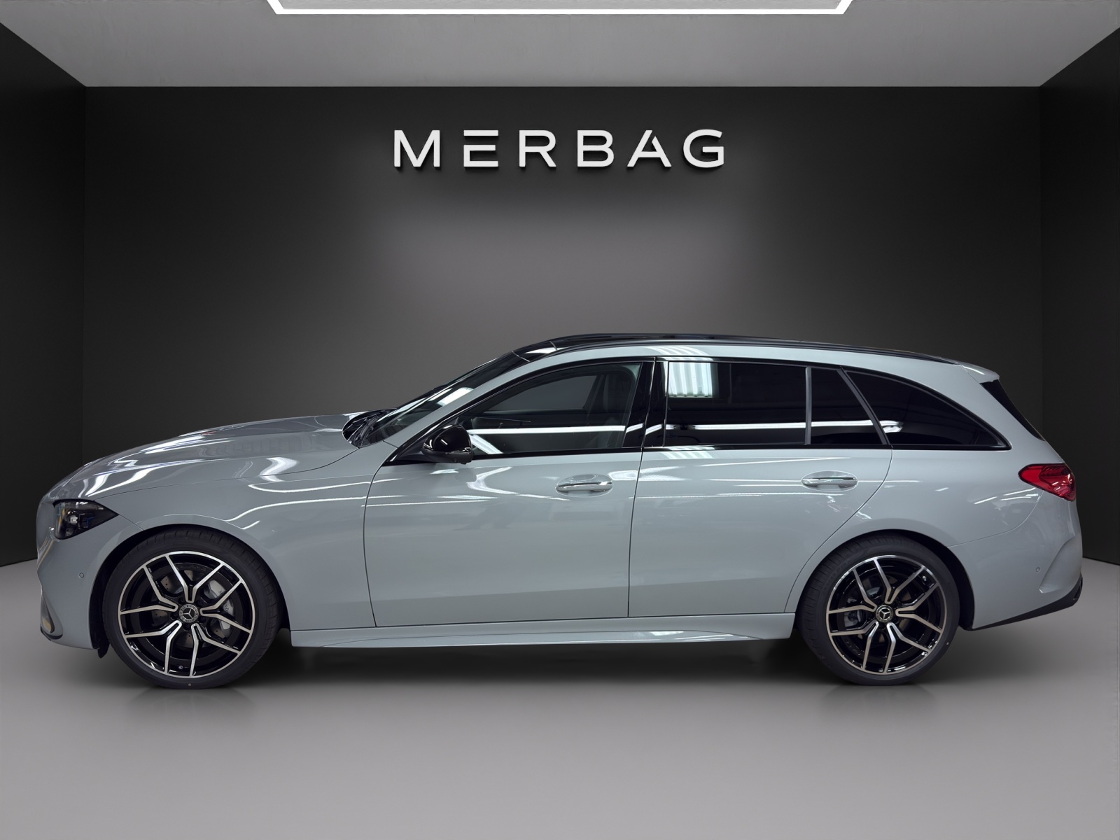 MERCEDES-BENZ C 220 d T 4 Matic Swiss Star-image-1