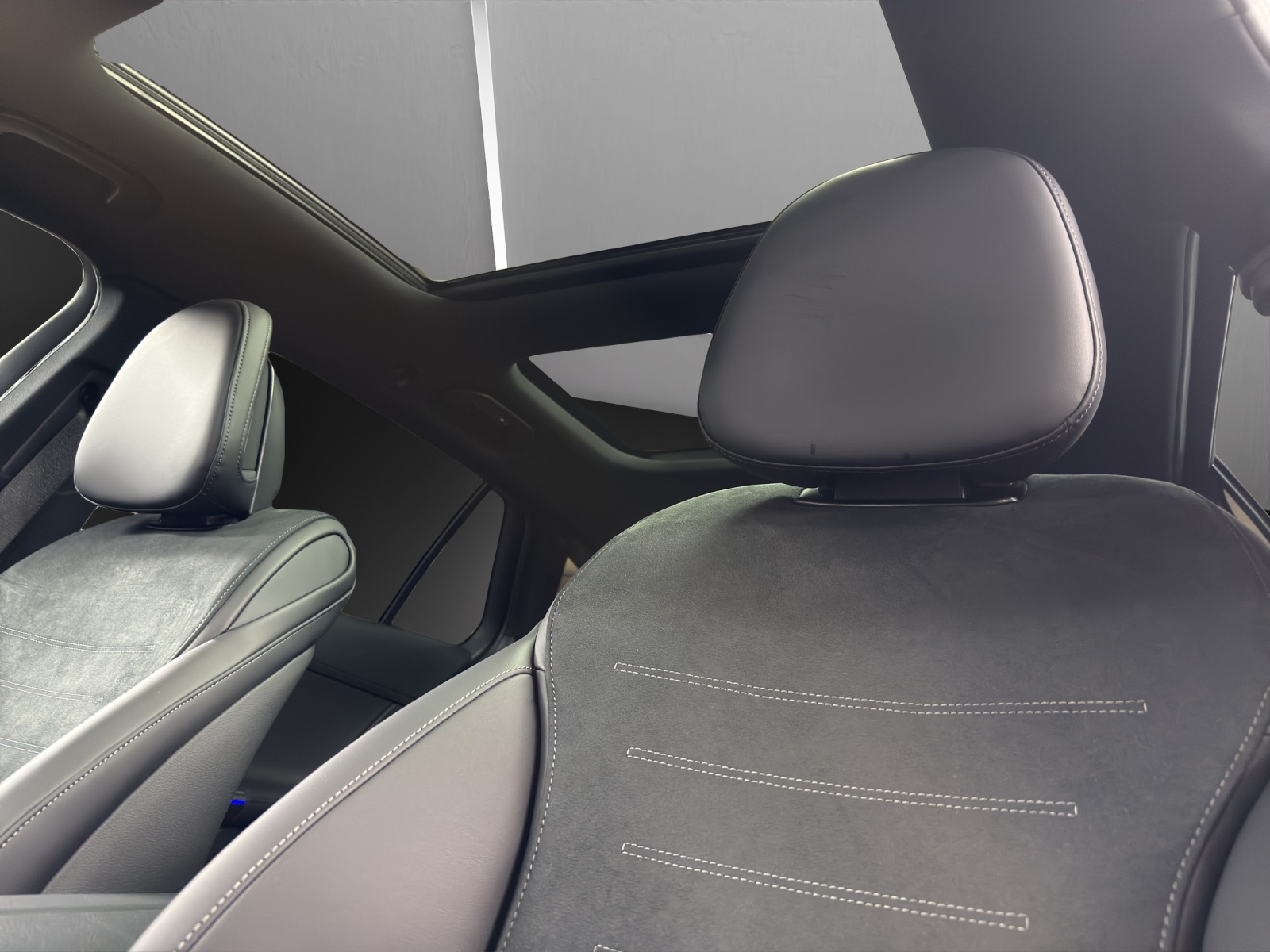 MERCEDES-BENZ C 220 d T 4 Matic Swiss Star-image-13
