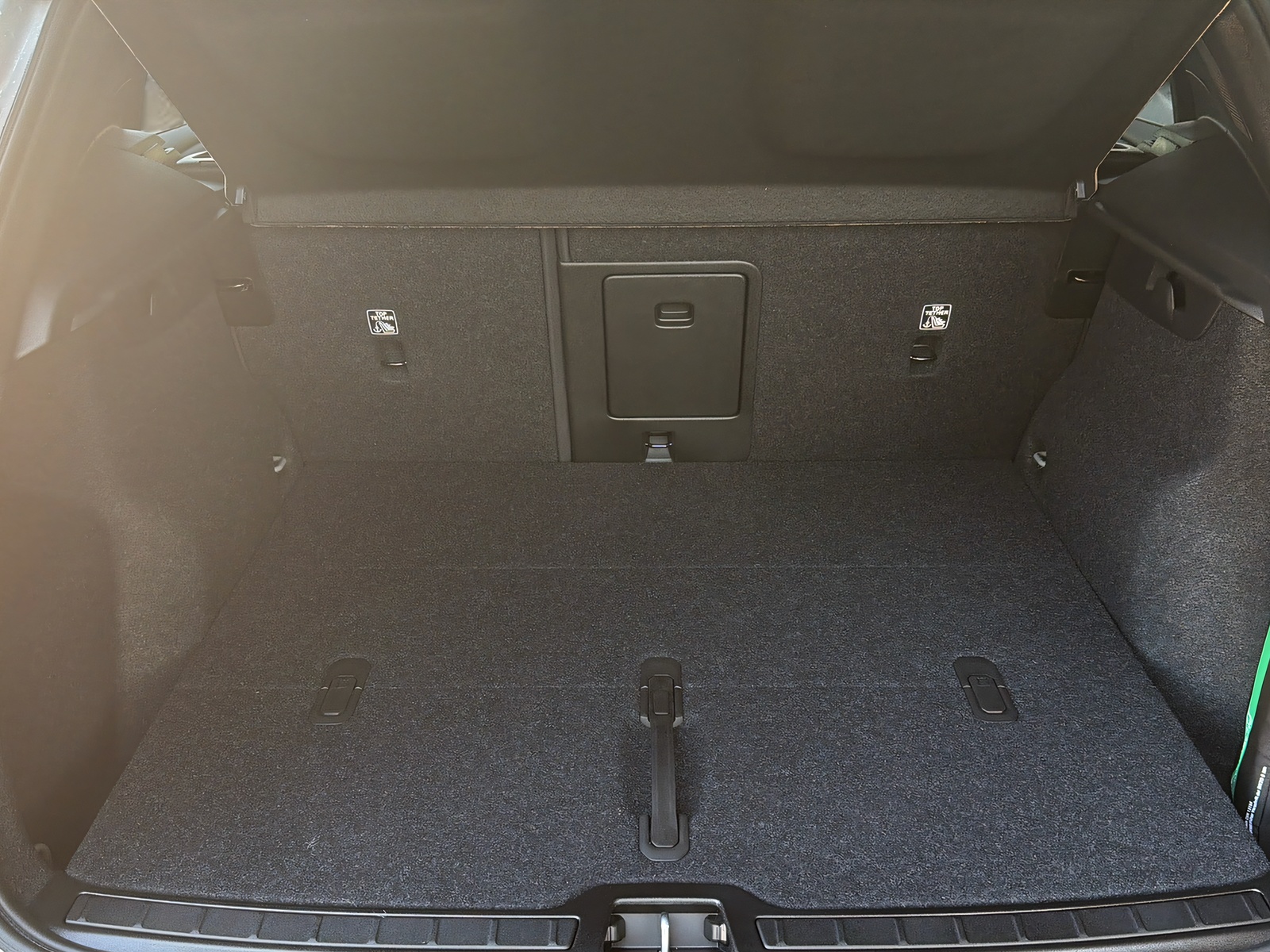 VOLVO EX40 Twin XCENTRIC Edition AWD-image-7