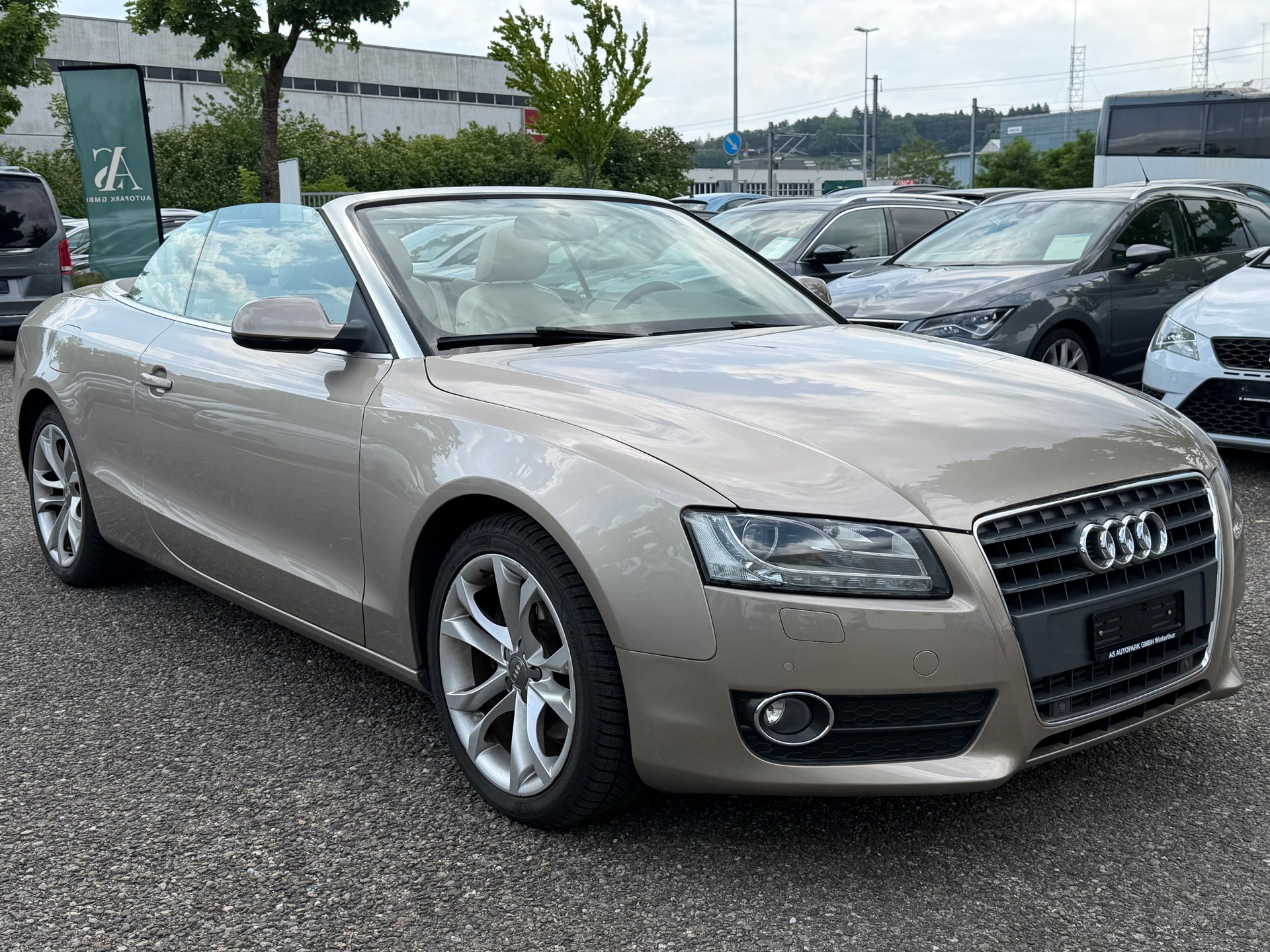 AUDI A5 Cabriolet 2.0 TFSI multitronic ***MFK 26.05.2026***-showroom-element-2