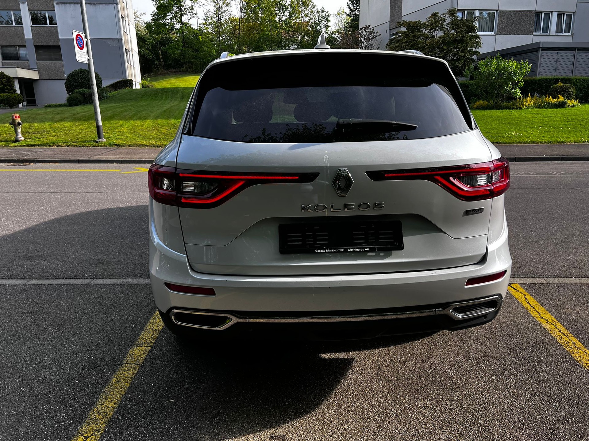 RENAULT Koleos 2.0 dCi Initiale Paris 4x4 Xtronic CVT-image-4