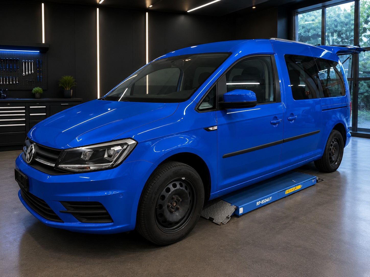 VW Caddy Maxi 2.0 TDI Generation Four DSG-showroom-element-3