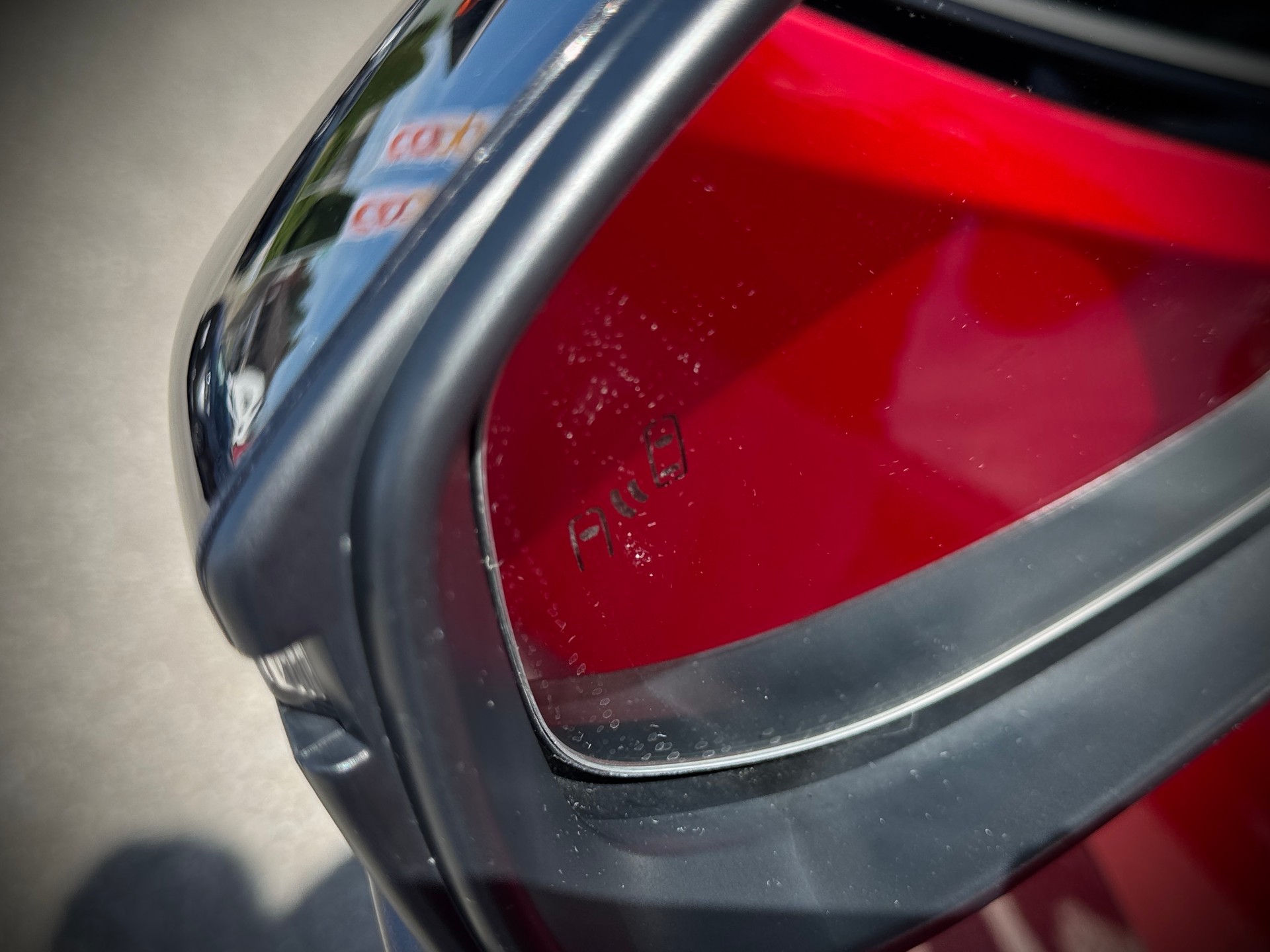 TOYOTA C-HR 1.8 HSD CVT Swiss Edition-image-5