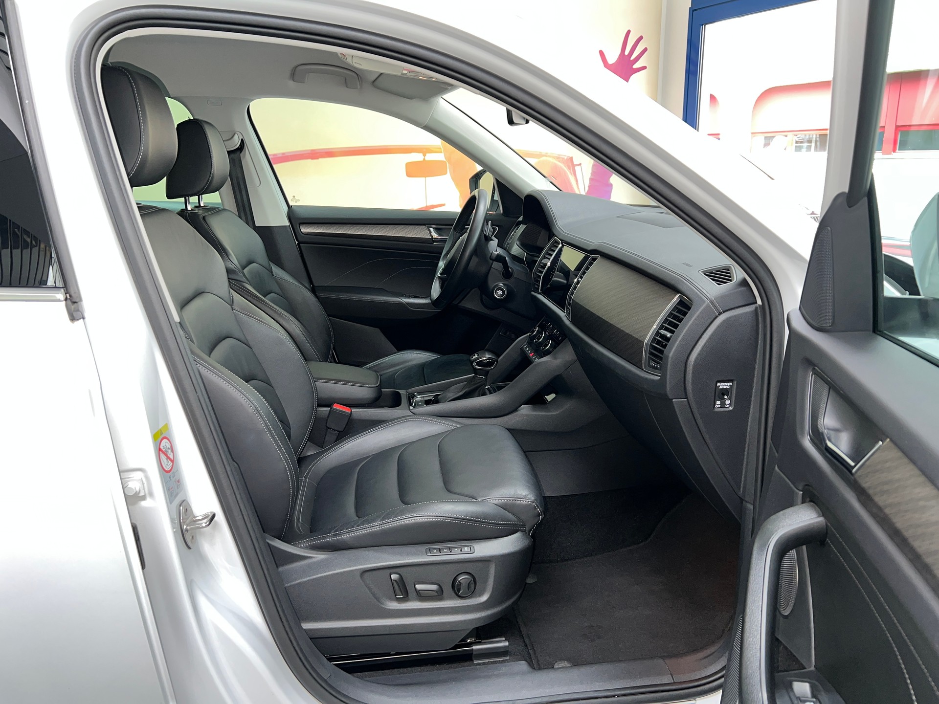 SKODA Kodiaq 2.0 TDI CR Style 4x4 DSG-image-5