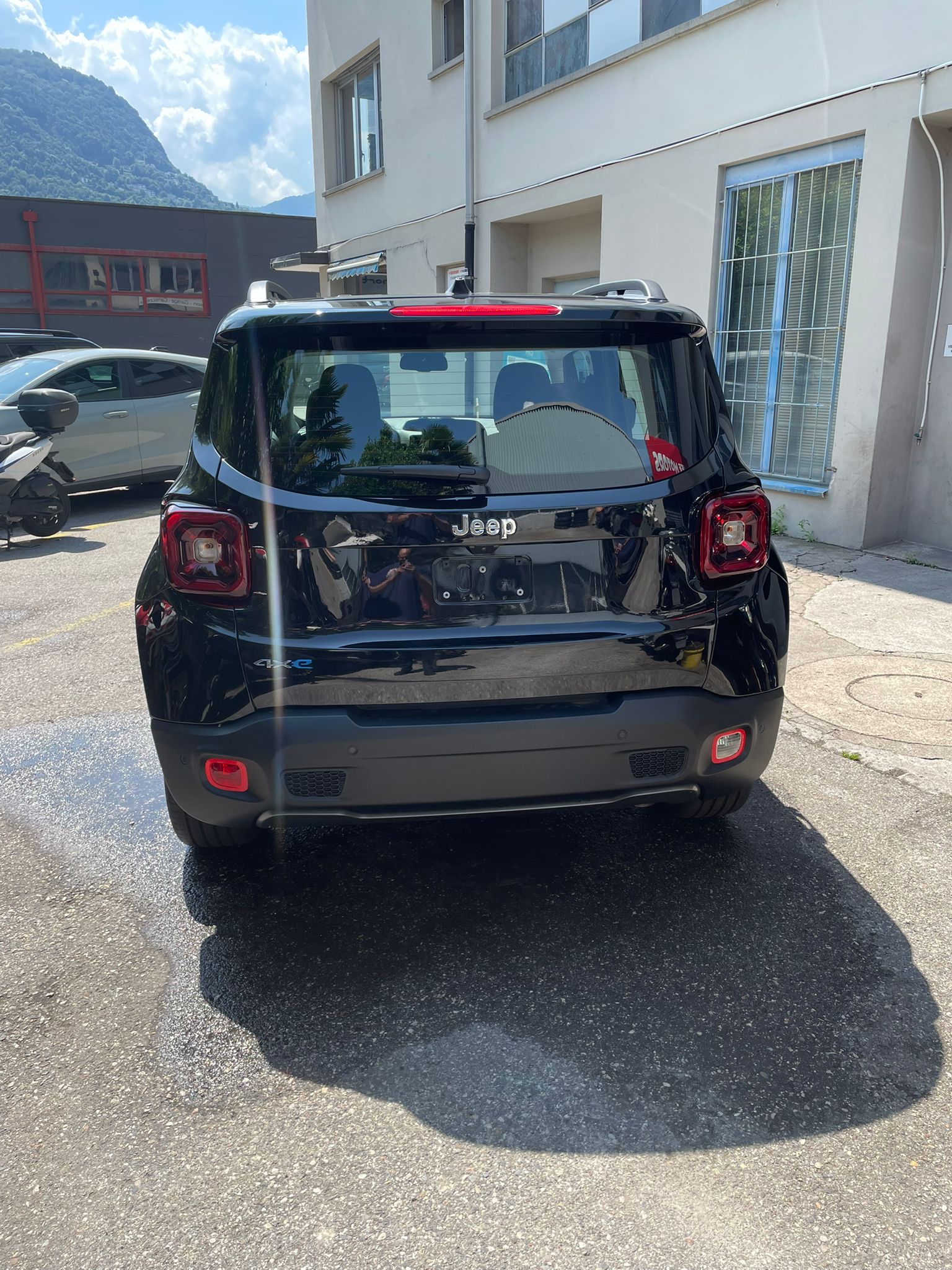 JEEP Renegade 1.3 T PHEV Summit AWD-image-3
