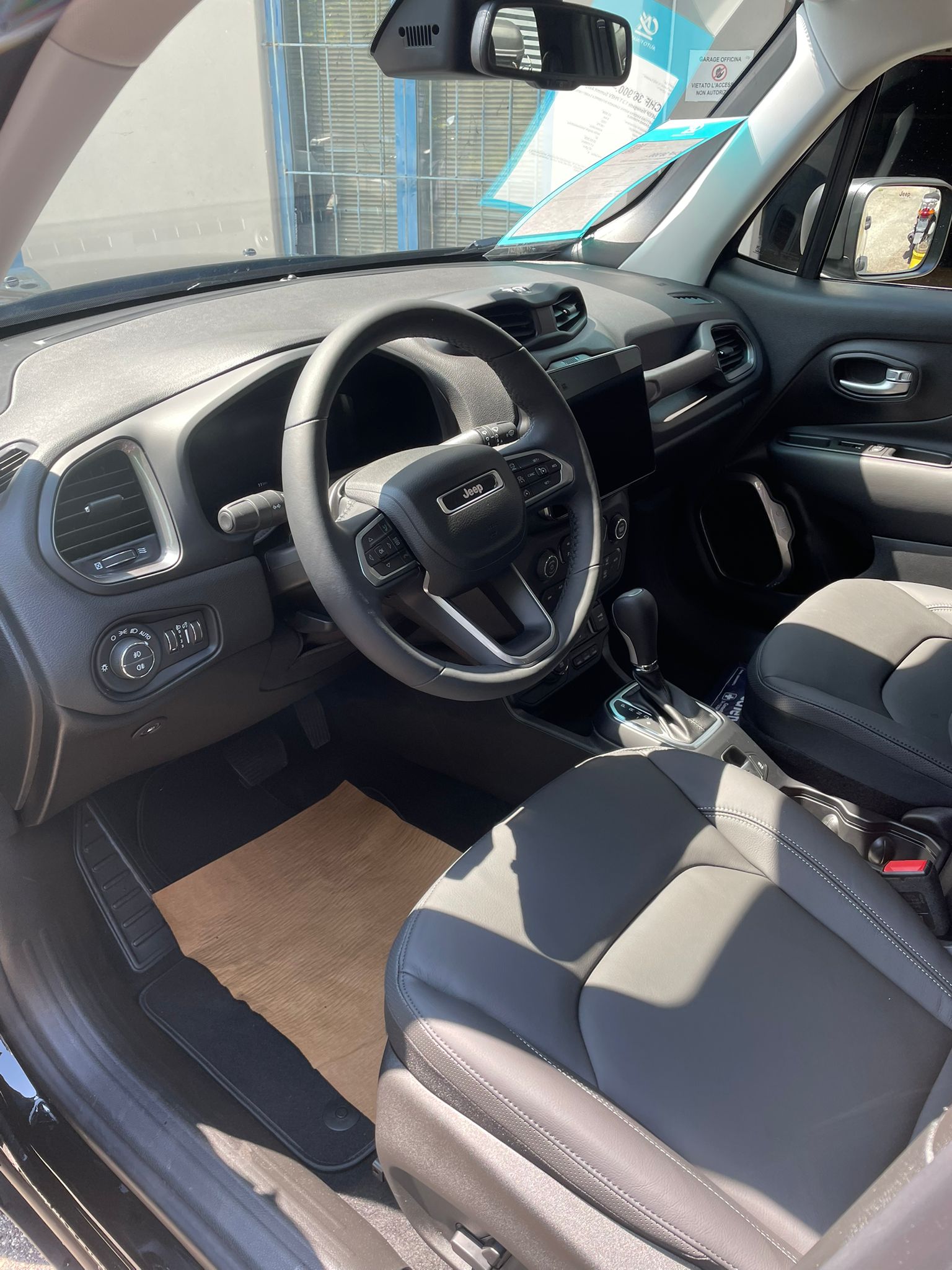 JEEP Renegade 1.3 T PHEV Summit AWD-image-6
