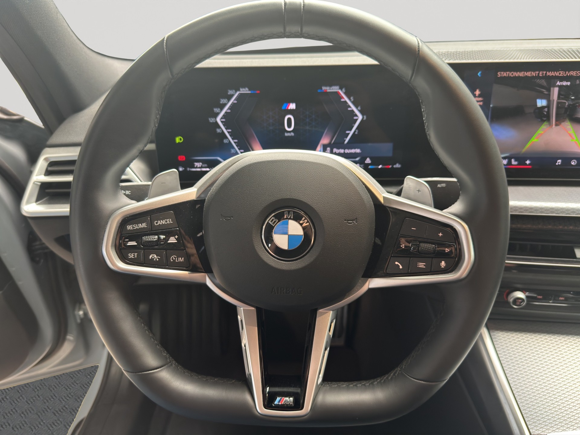 BMW 320d xDrive 48V Steptronic M Sport-image-10