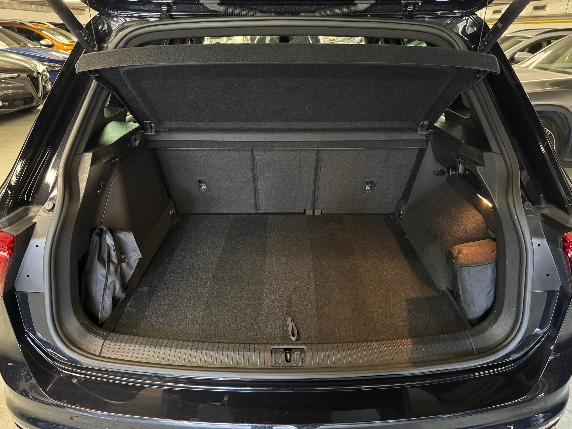 VW Tiguan 1.4TSI R-line PHEV Selection DSG-image-10