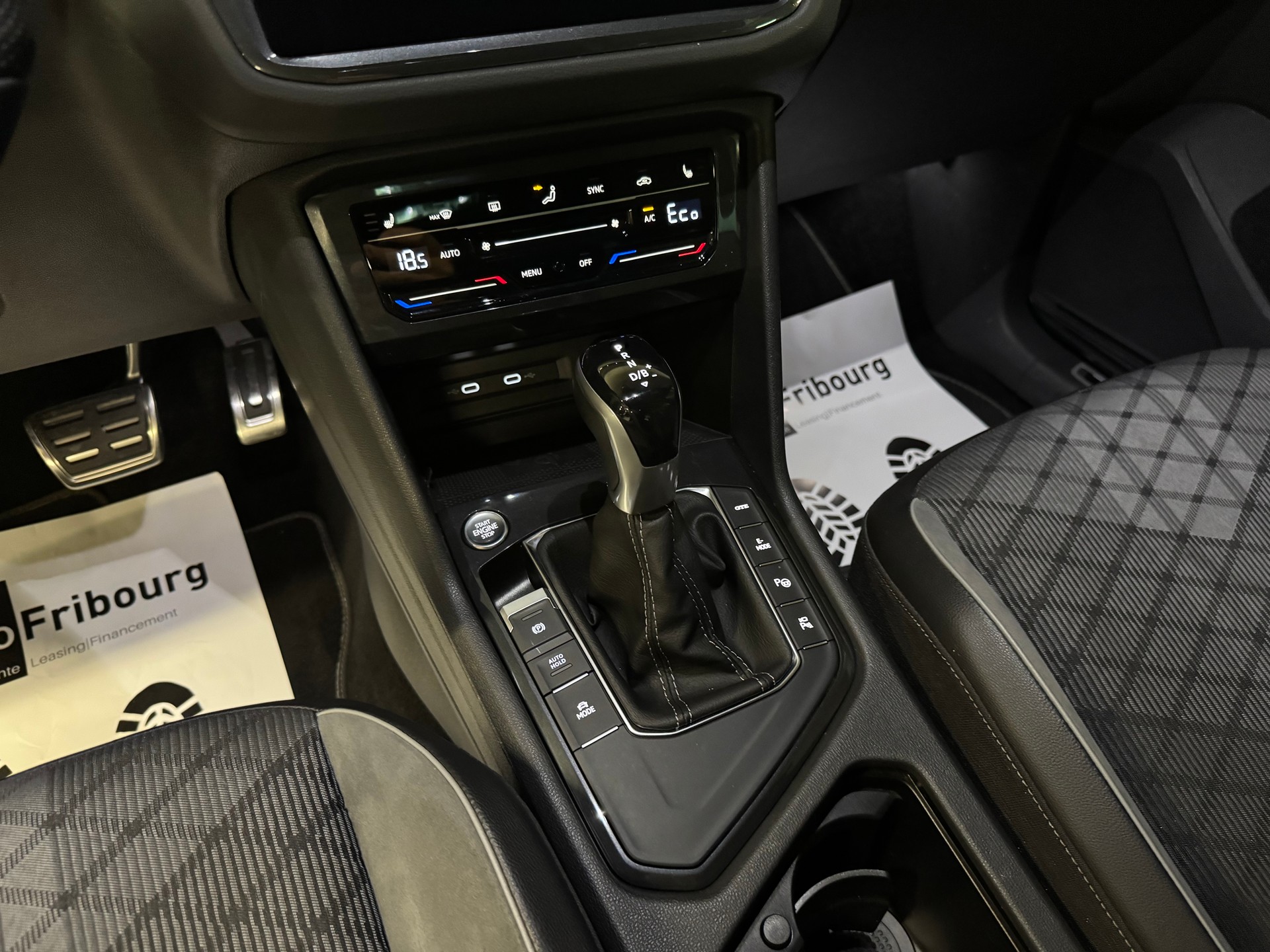 VW Tiguan 1.4TSI R-line PHEV Selection DSG-image-6