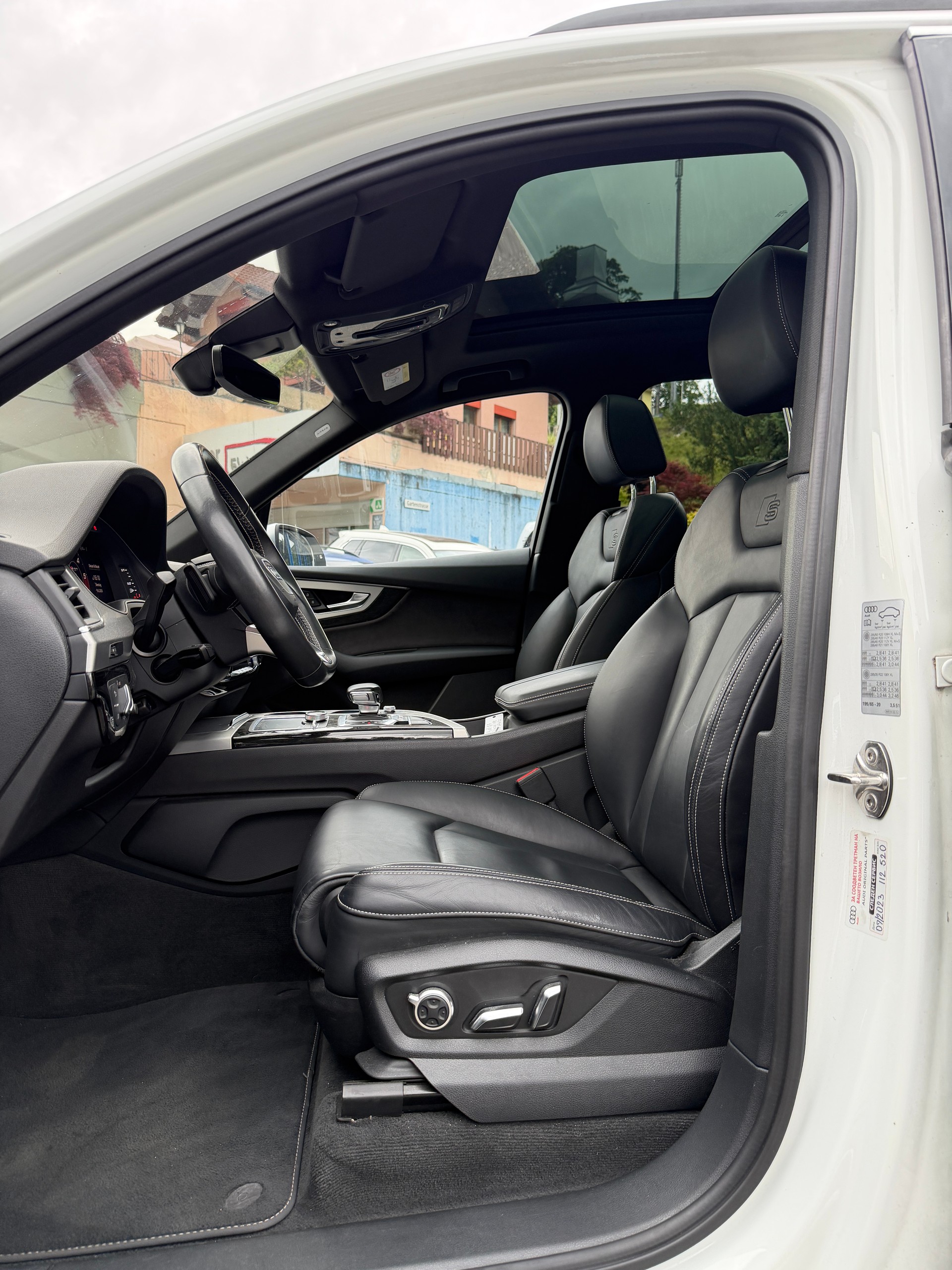 AUDI SQ7 4.0 TDI quattro tiptronic-image-7