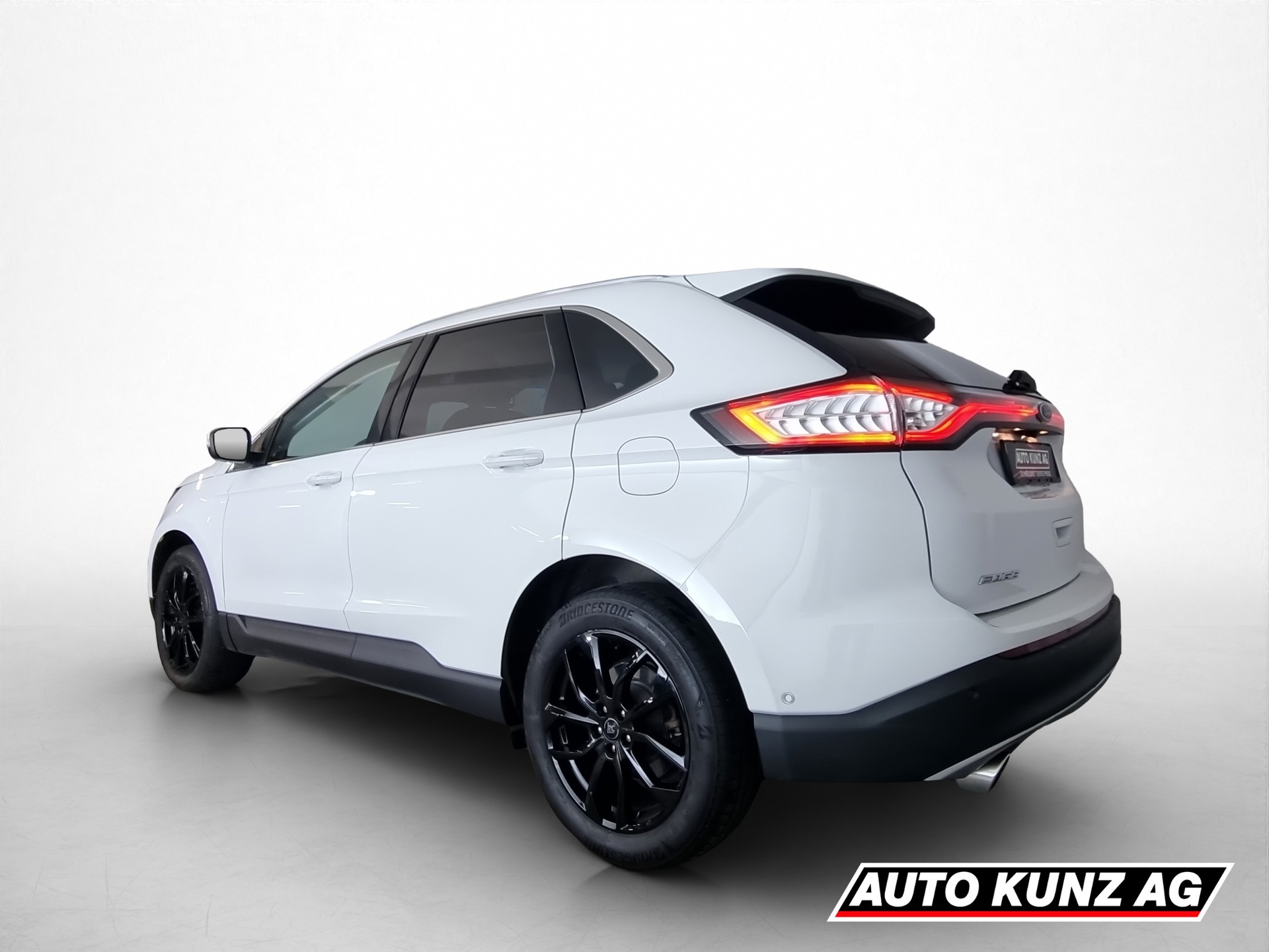 FORD Edge 2.0 TDCi 210 Titanium FPS-showroom-element-3