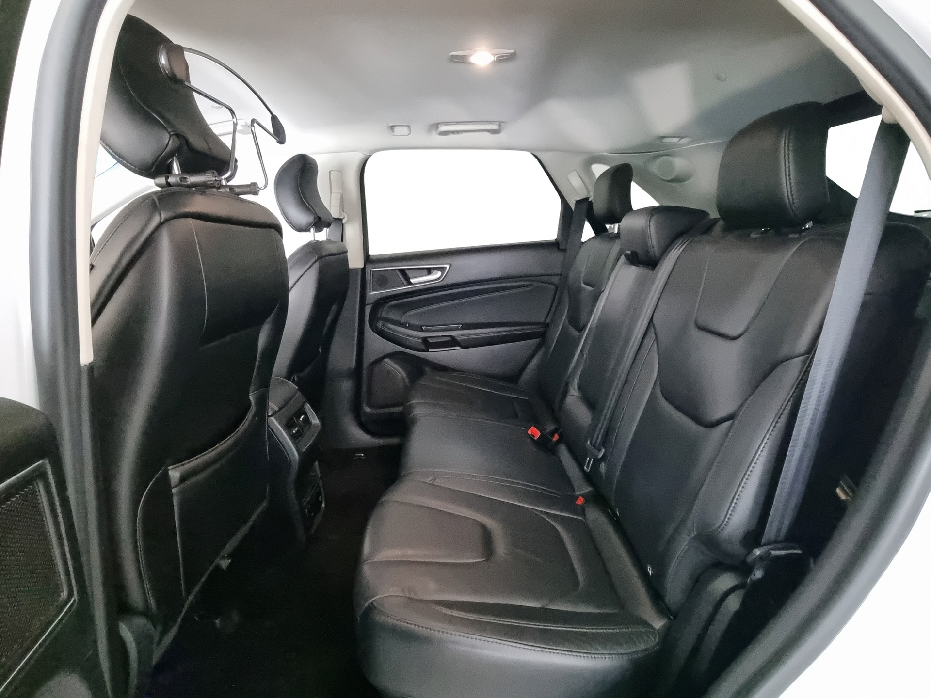 FORD Edge 2.0 TDCi 210 Titanium FPS-image-6