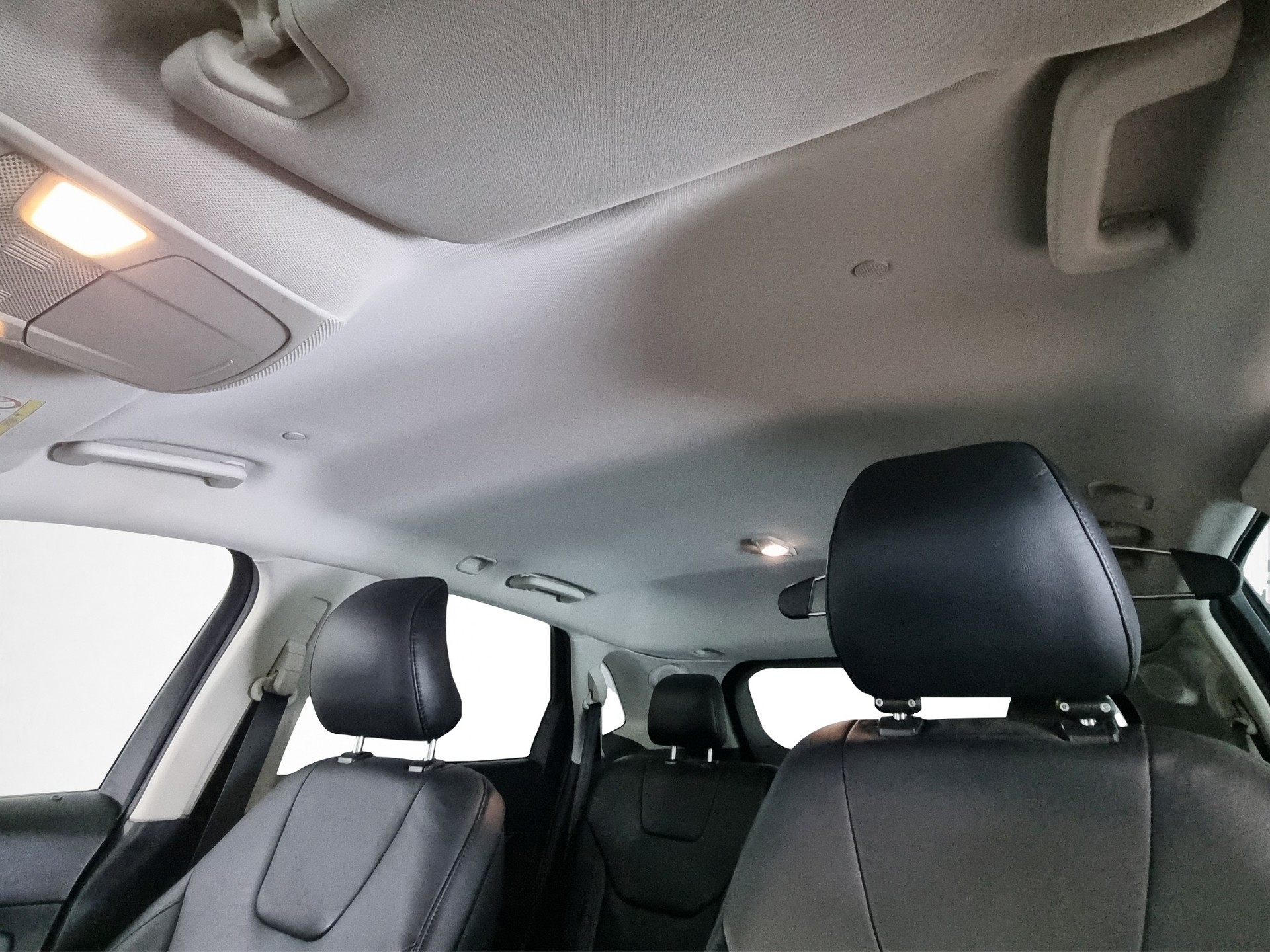 FORD Edge 2.0 TDCi 210 Titanium FPS-image-12