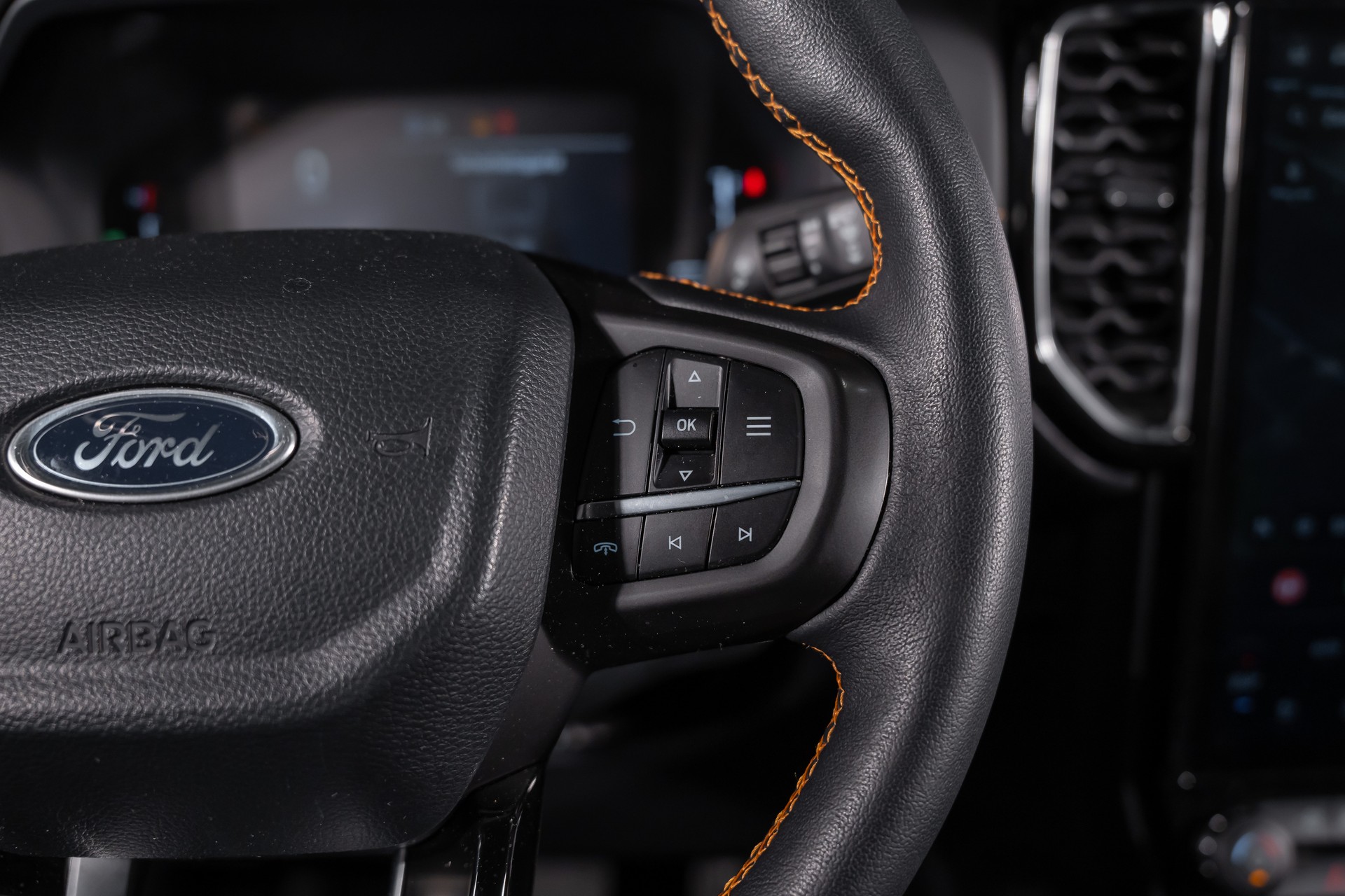 FORD Ranger Wildtrak 2.0 Eco Blue 4x4 Automat-image-18