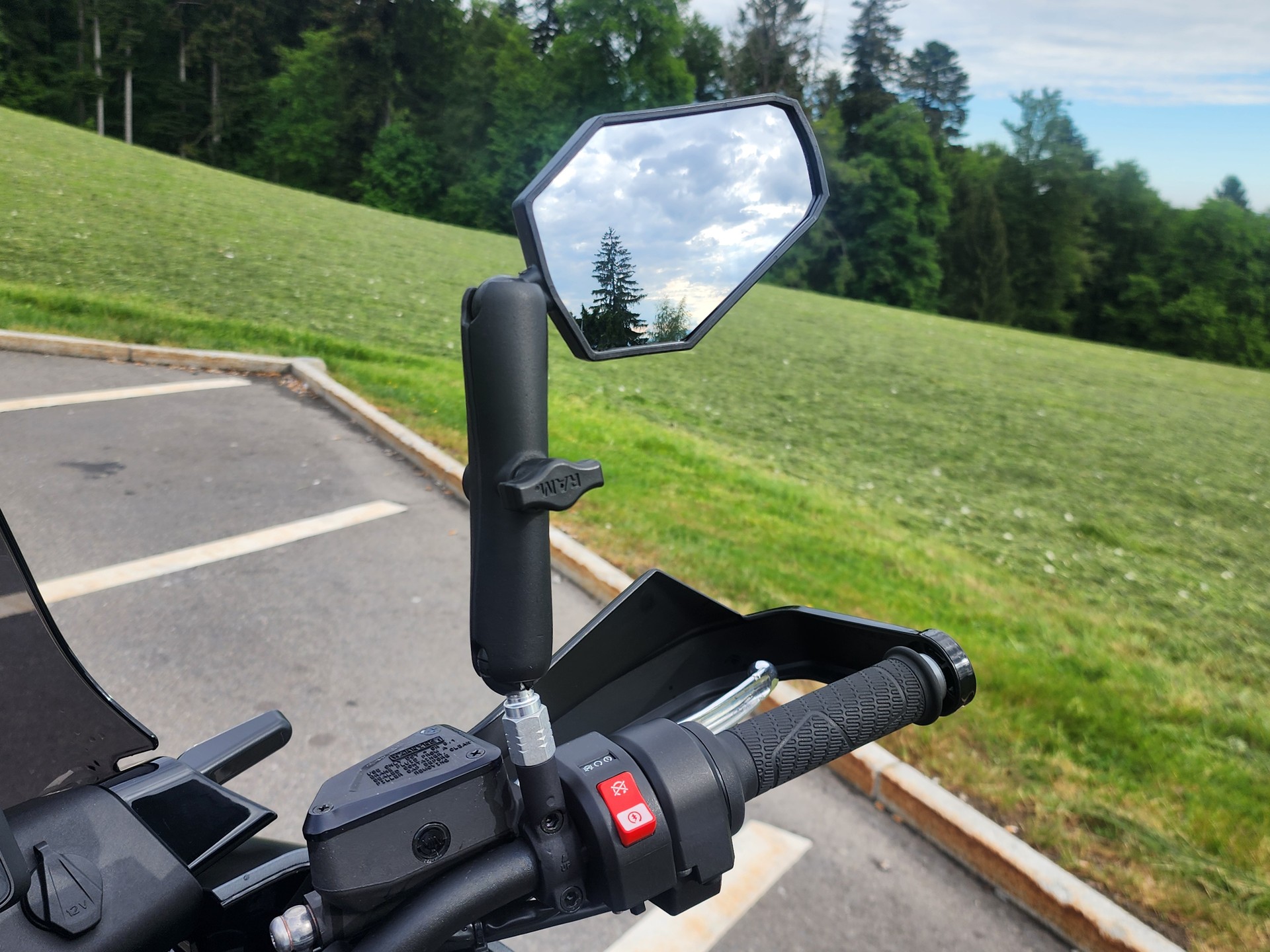 HUSQVARNA Norden 901-image-6