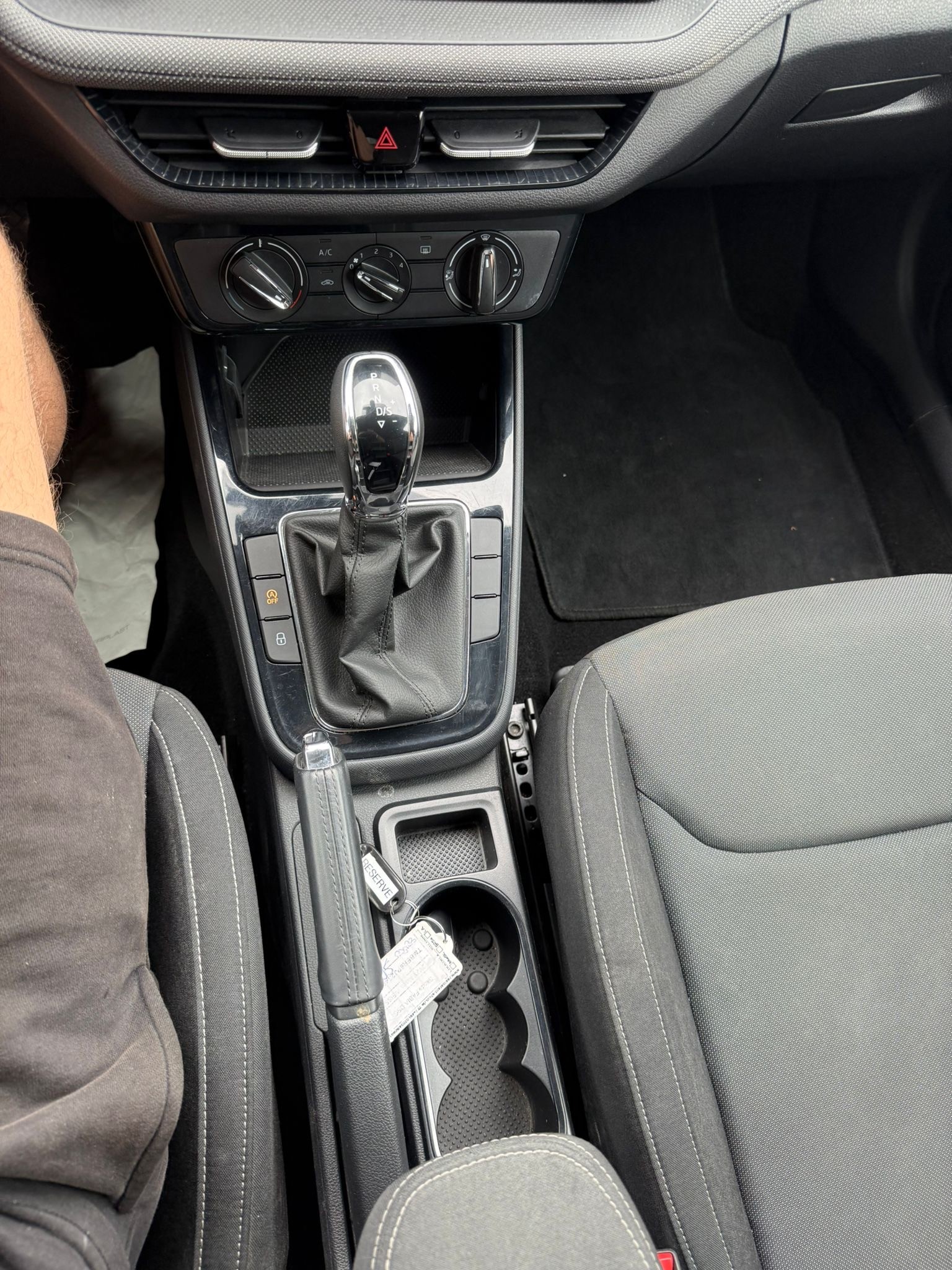 SKODA Fabia 1.0 TSI Dynamic DSG-image-18