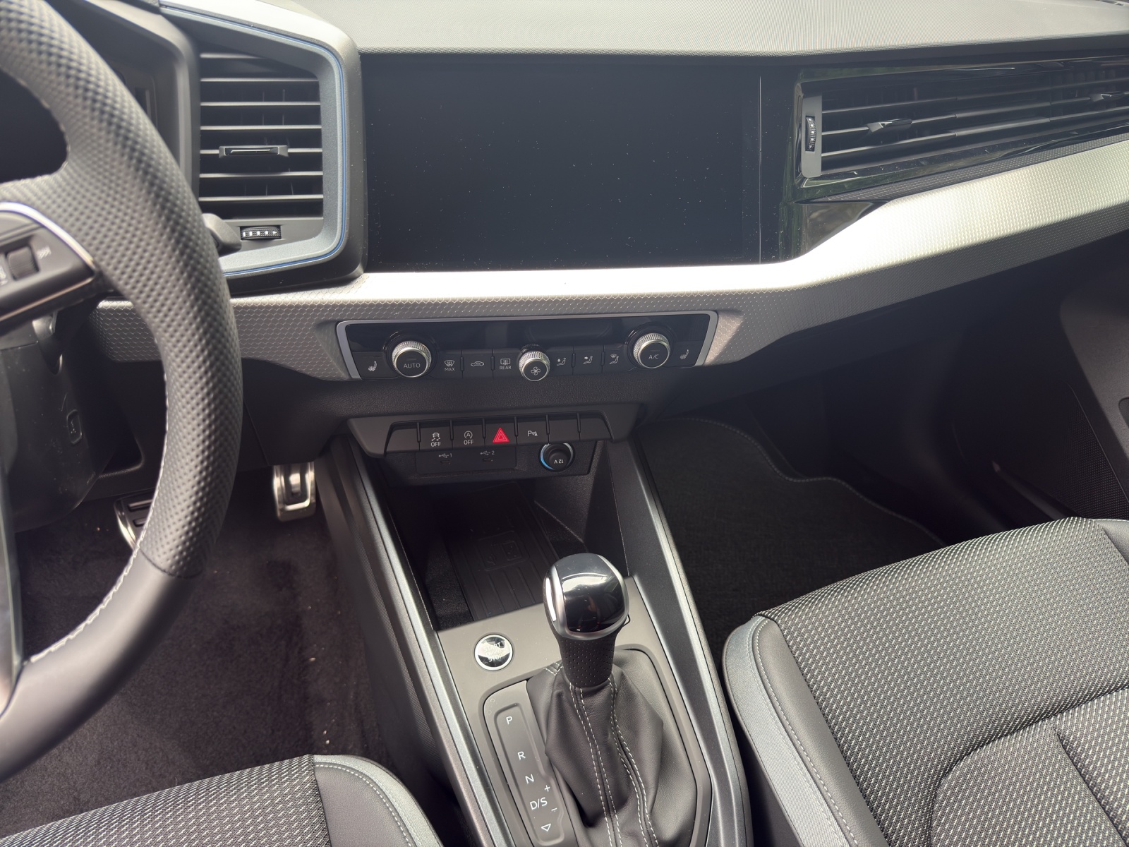 AUDI A1 Sportback 35 TFSI S Line S-tronic-image-10