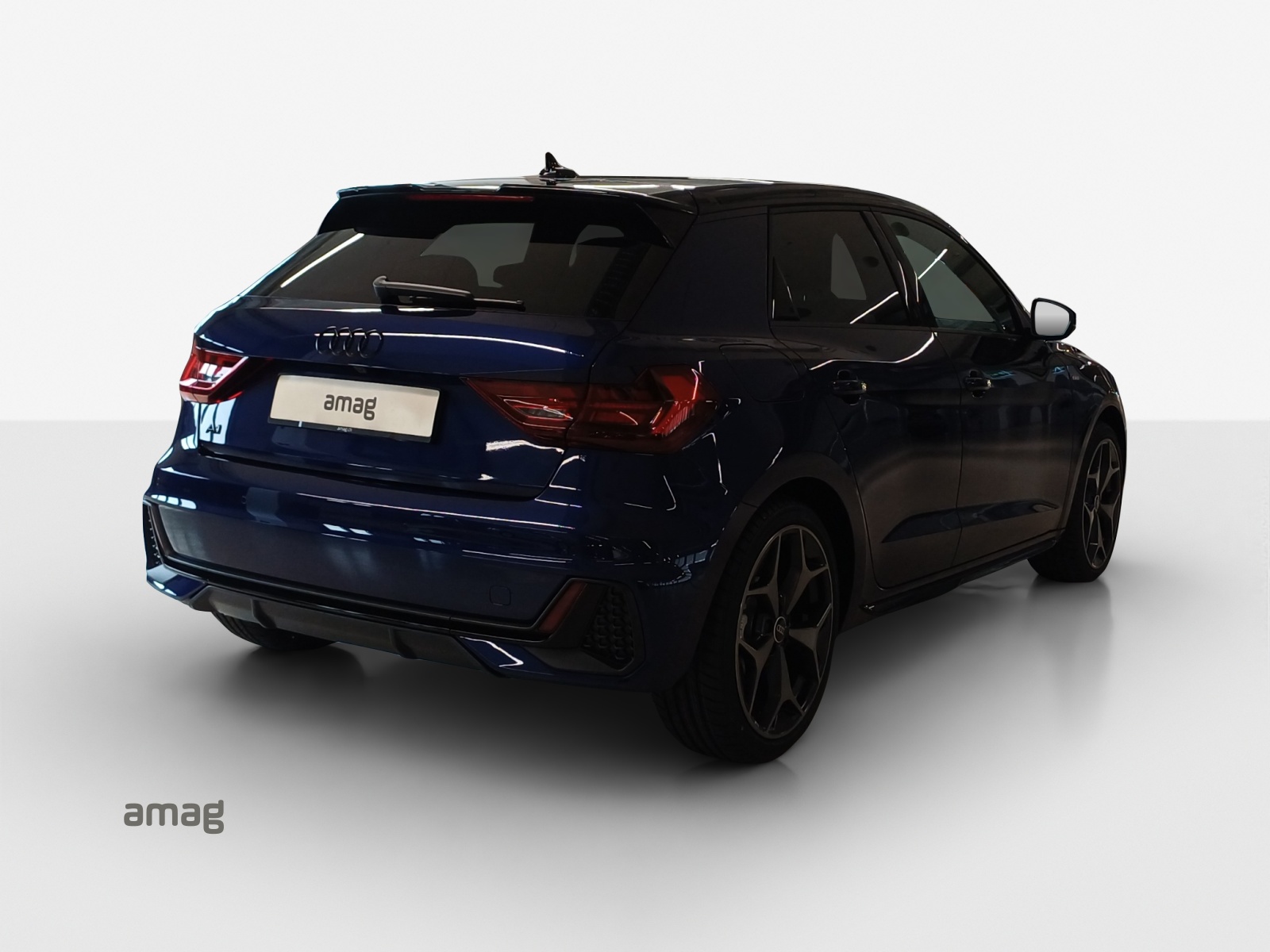 AUDI A1 Sportback 30 TFSI S Line Attraction S-tronic-image-4