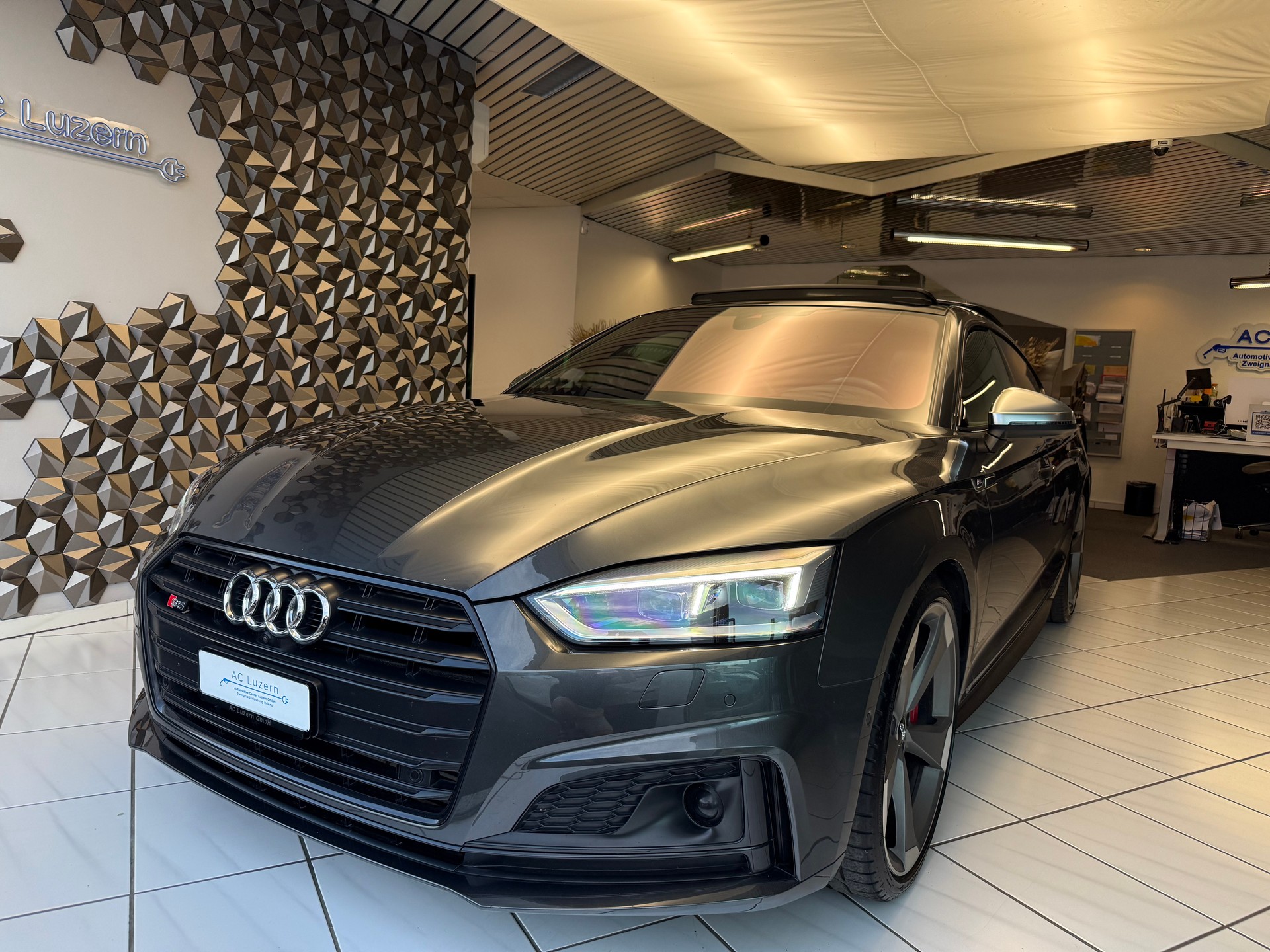AUDI S5 Sportback 3.0 TFSI quattro tiptronic-image-0