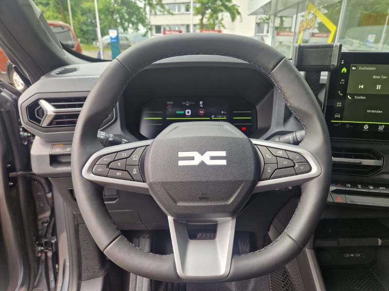 DACIA Duster 1.2 Hybrid Journey 4WD-image-7