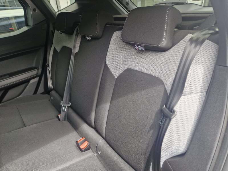 DACIA Duster 1.2 Hybrid Journey 4WD-image-11