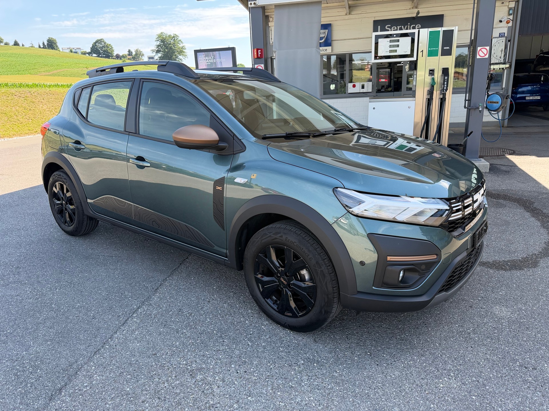 DACIA Sandero Stepway TCe 90 Extreme CVT-image-4
