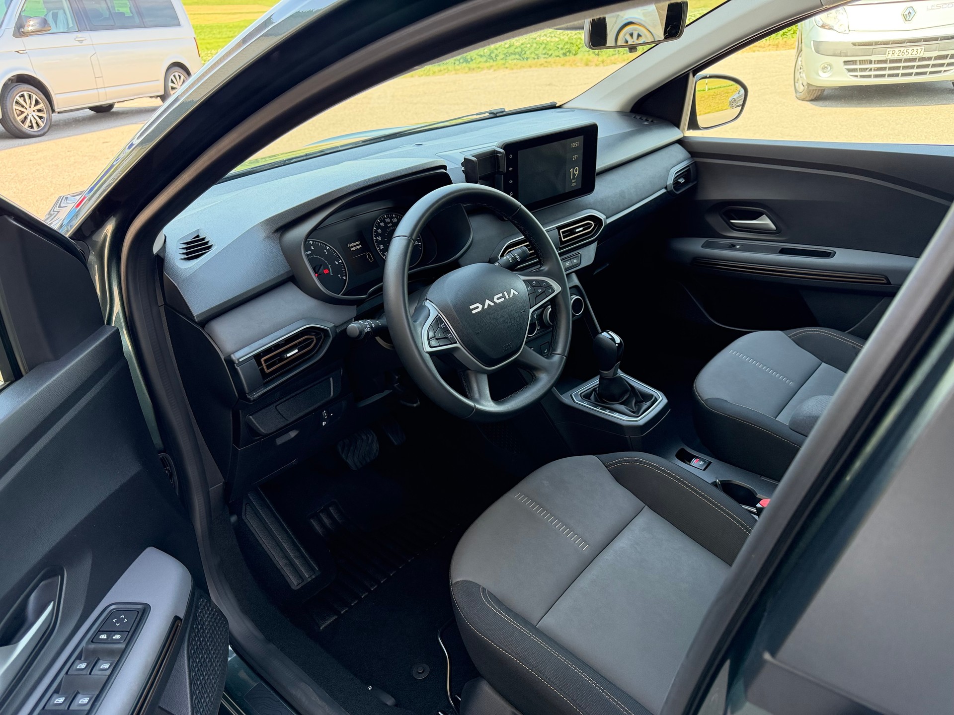 DACIA Sandero Stepway TCe 90 Extreme CVT-image-5