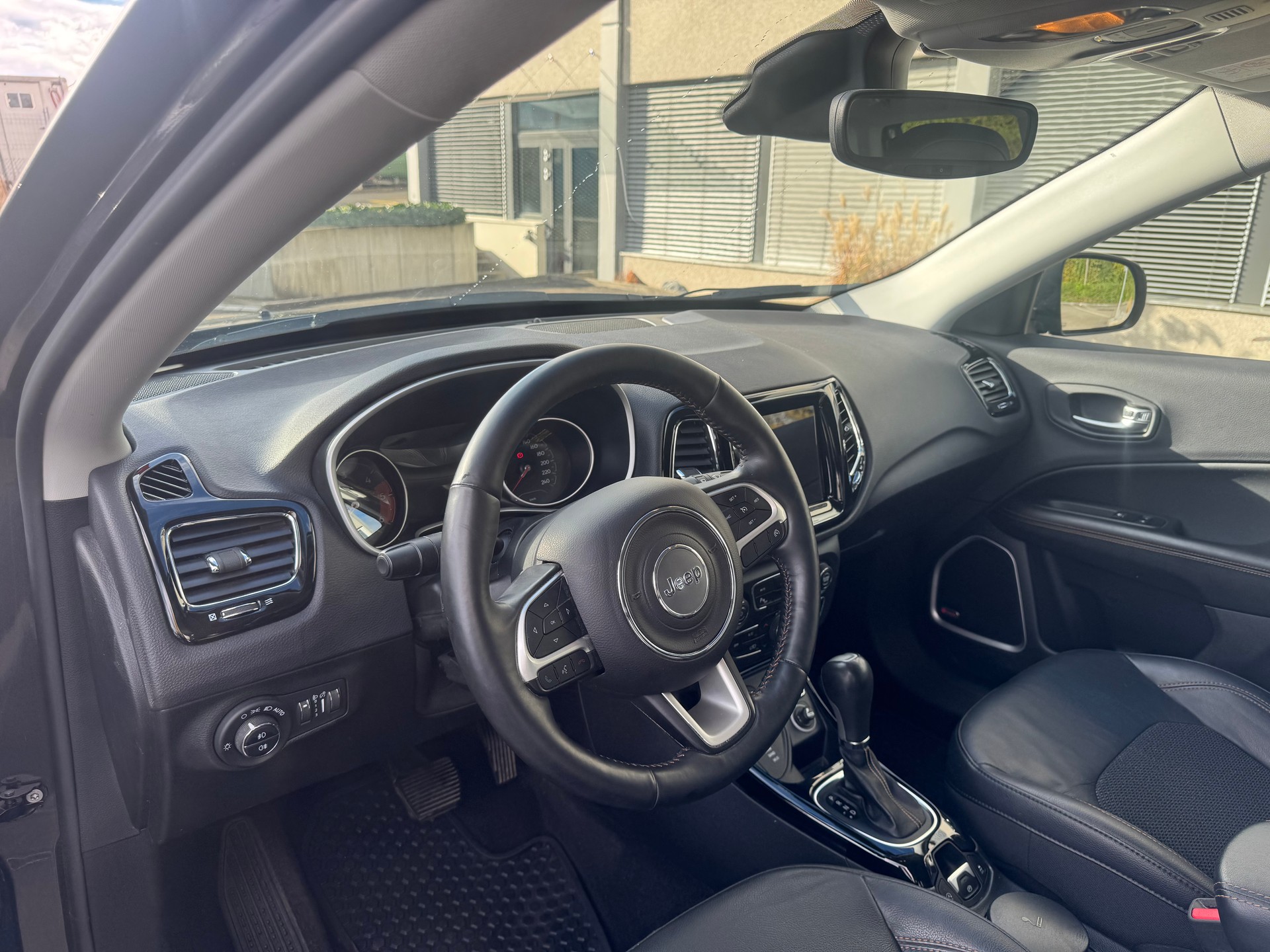JEEP Compass 2.0CRD Limited AWD 9ATX-image-6