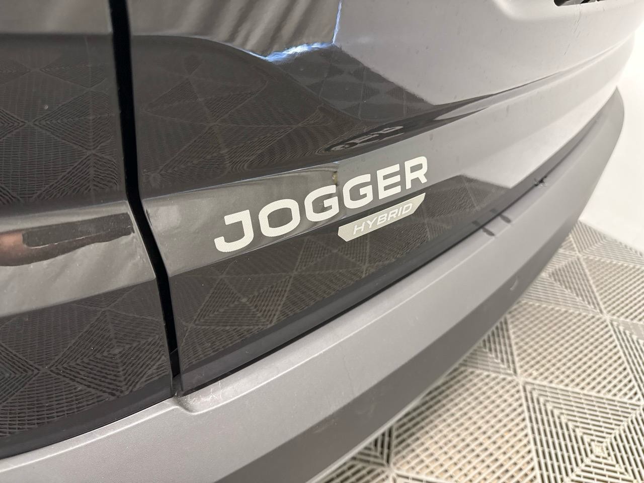 DACIA Jogger HEV 140 Extreme+-image-13