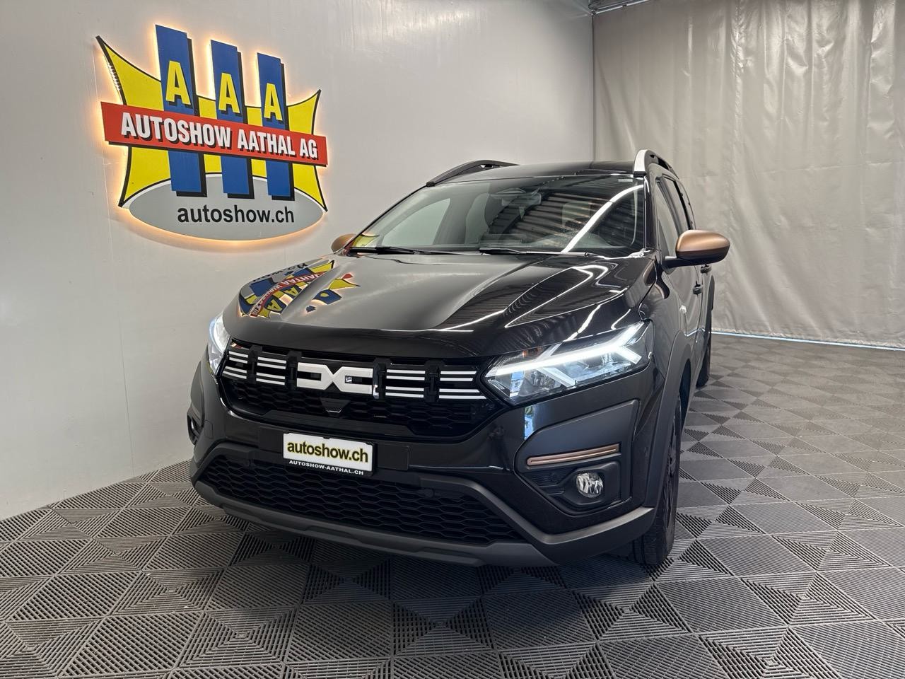 DACIA Jogger HEV 140 Extreme+-image-14