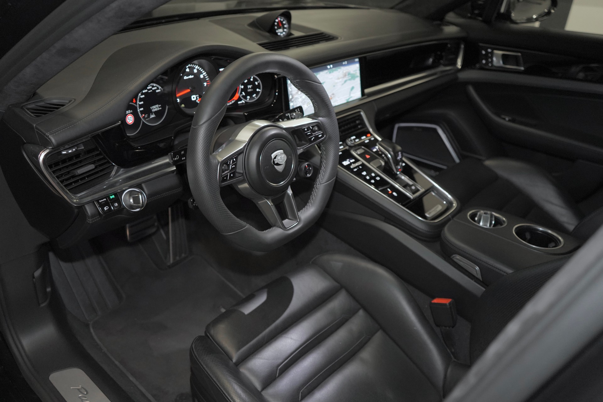 PORSCHE Panamera Turbo PDK TECHART-image-8