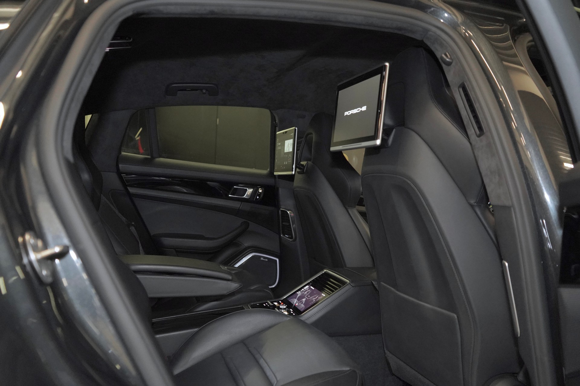 PORSCHE Panamera Turbo PDK TECHART-image-4