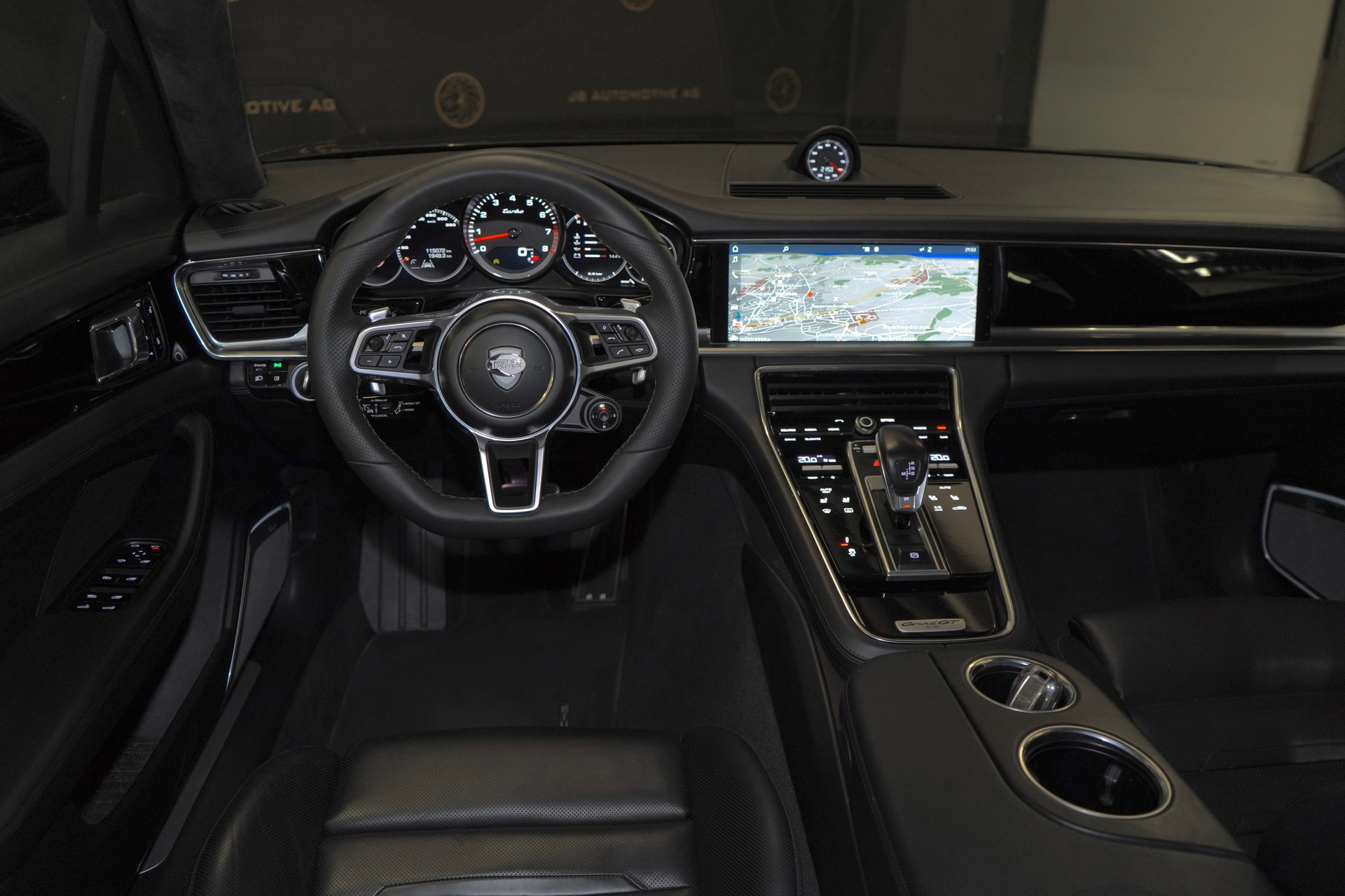 PORSCHE Panamera Turbo PDK TECHART-image-2