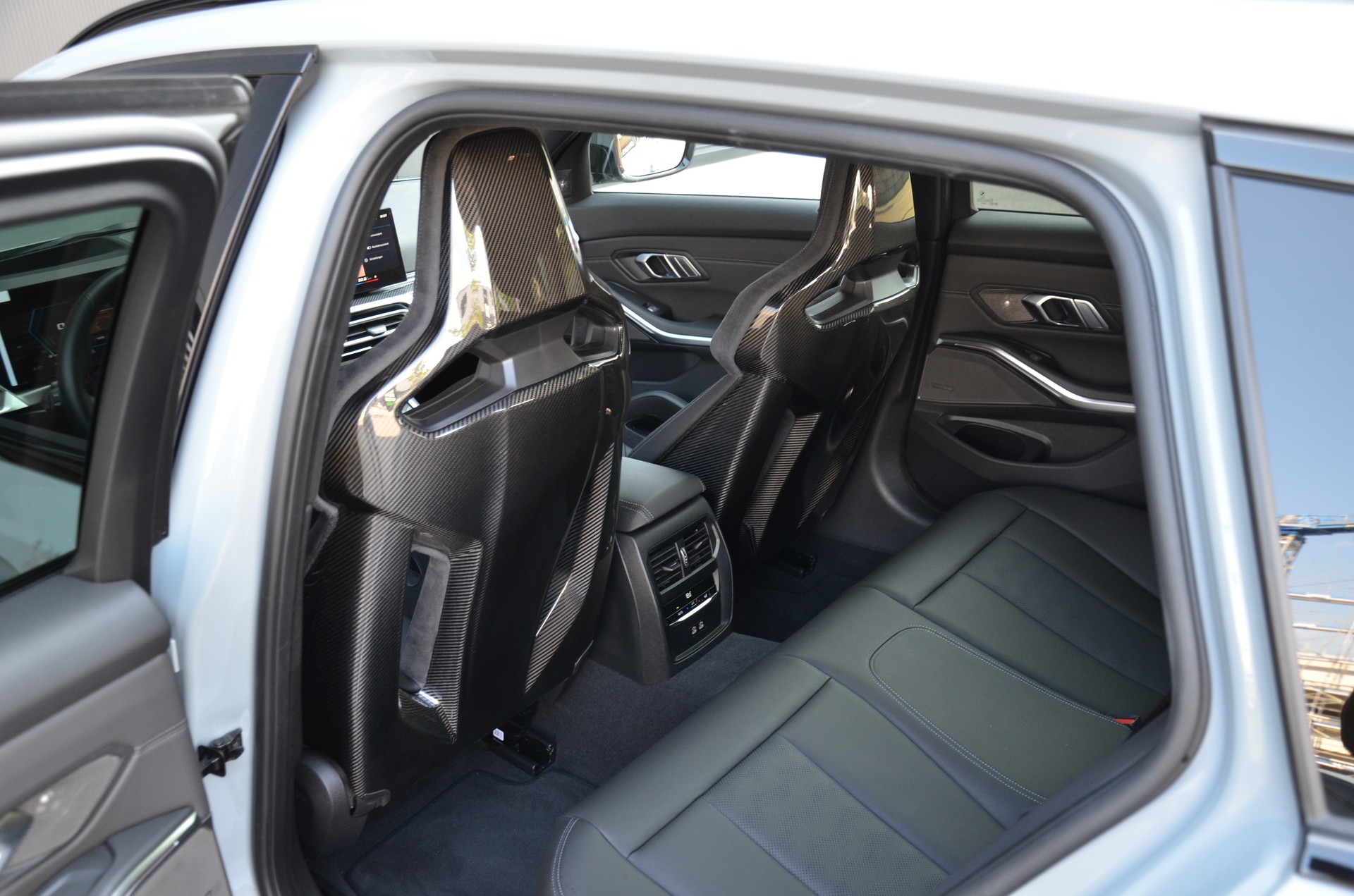 BMW M3 Touring xDrive Competition M-image-10
