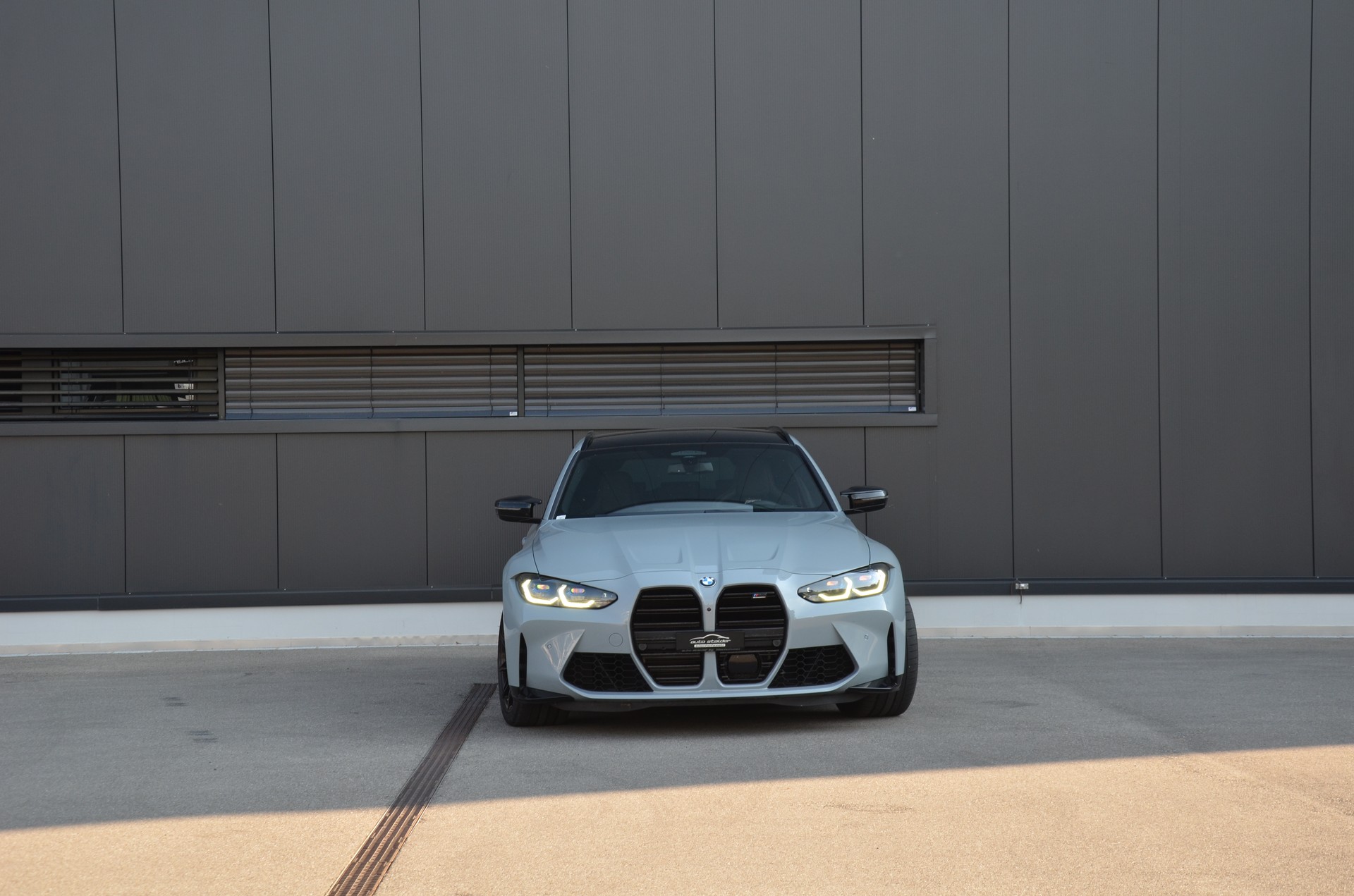 BMW M3 Touring xDrive Competition M-image-5