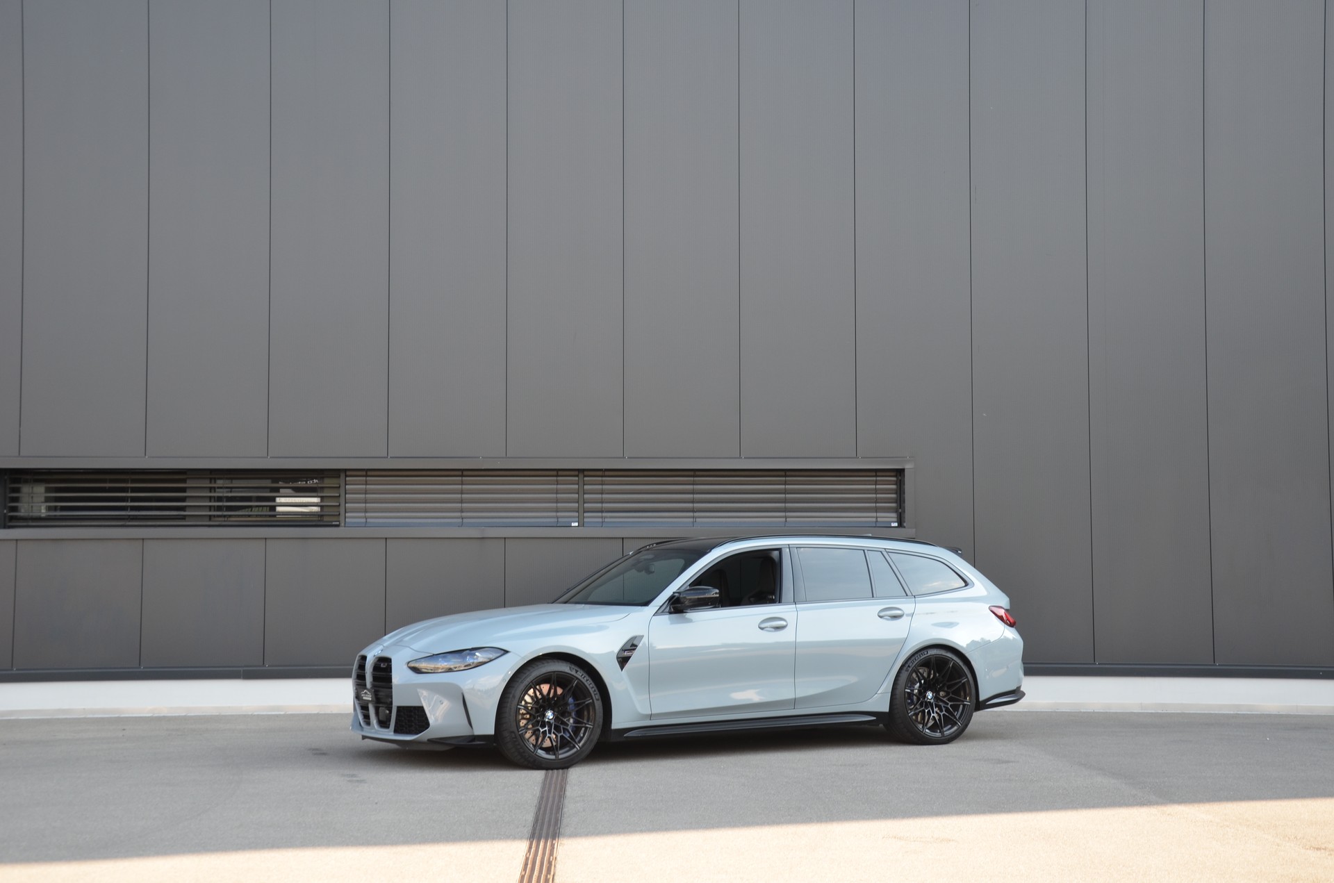 BMW M3 Touring xDrive Competition M-image-1