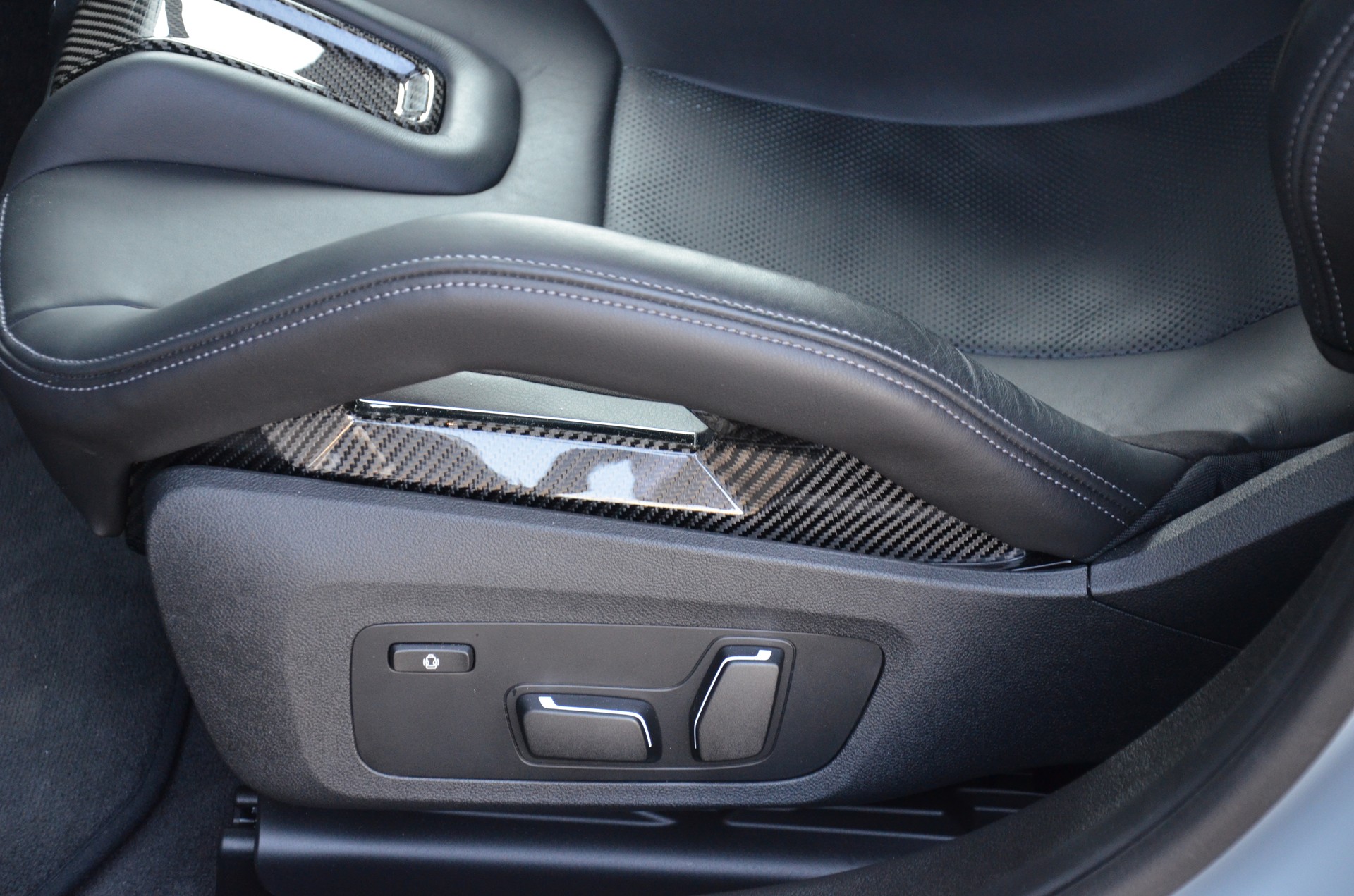 BMW M3 Touring xDrive Competition M-image-15