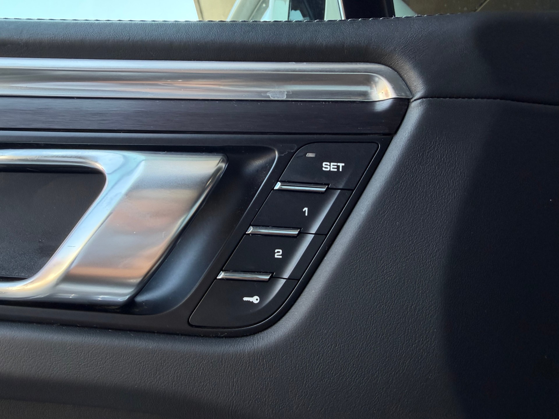 PORSCHE Macan GTS PDK-image-26