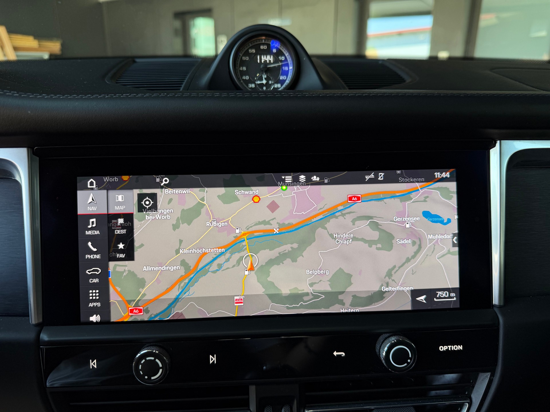 PORSCHE Macan GTS PDK-image-20