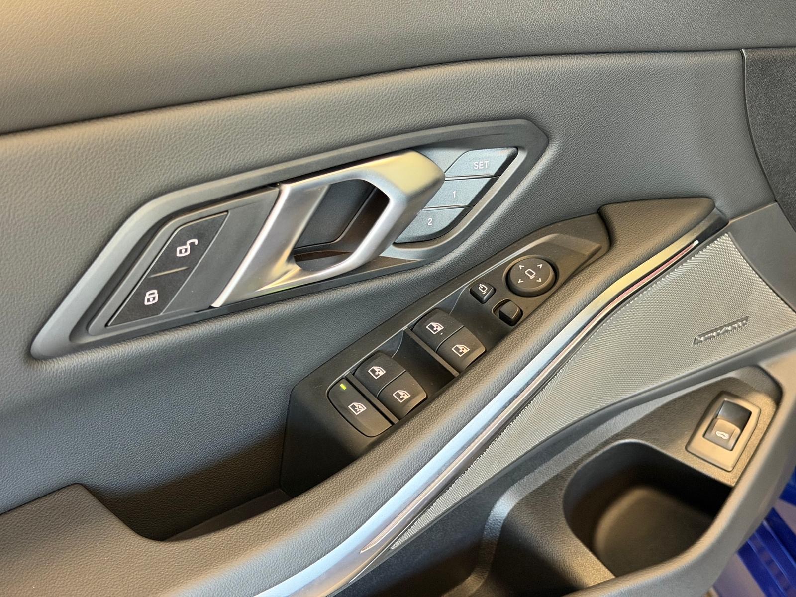 BMW M340i xDrive 48V Steptronic M Sport-image-19