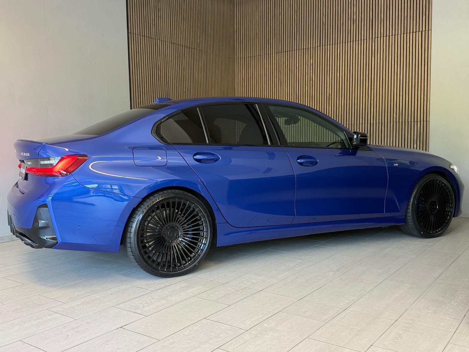 BMW M340i xDrive 48V Steptronic M Sport-image-4