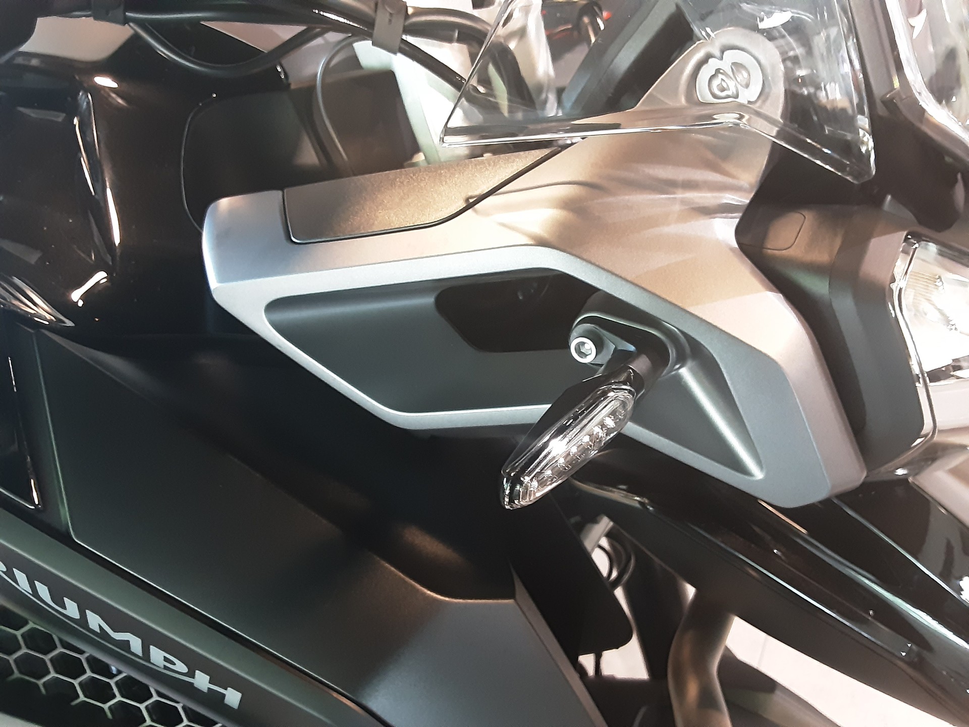 TRIUMPH Explorer GT-image-7
