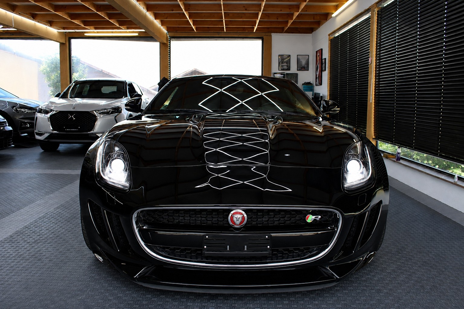 JAGUAR F-Type Coupé R 5.0 V8 S/C-image-1