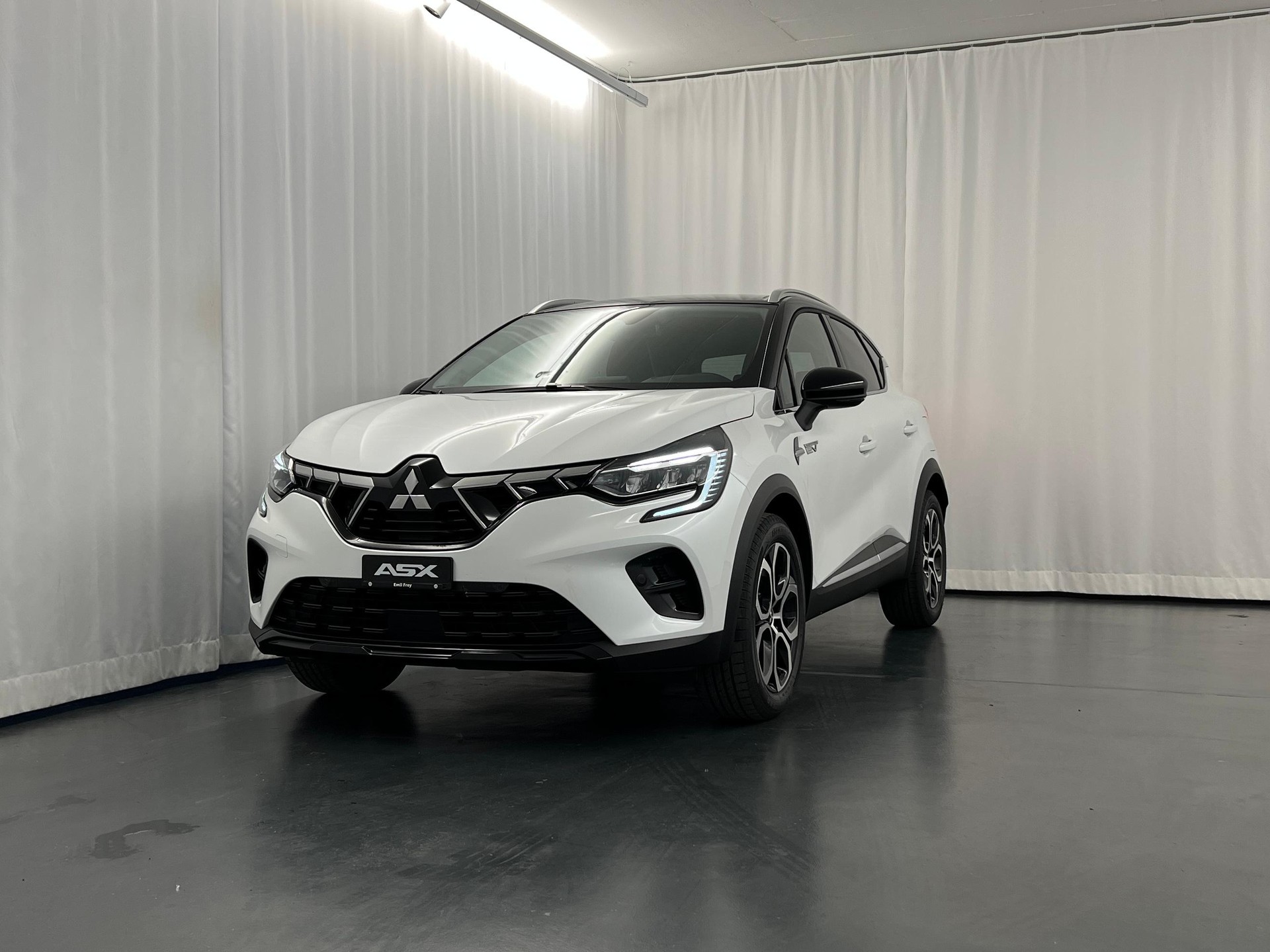 MITSUBISHI ASX 1.6 PHEV Intense-image-0