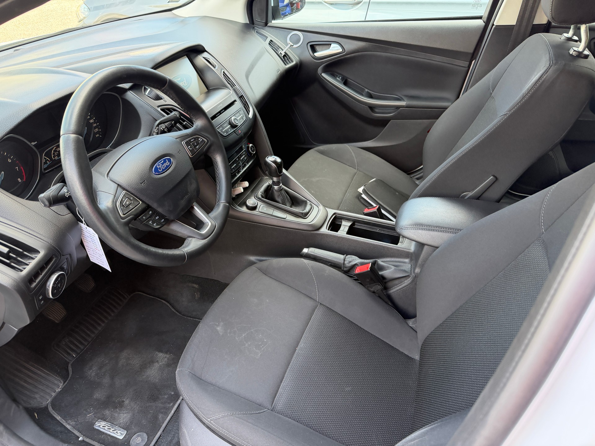 FORD Focus 1.0 SCTi Business-image-5