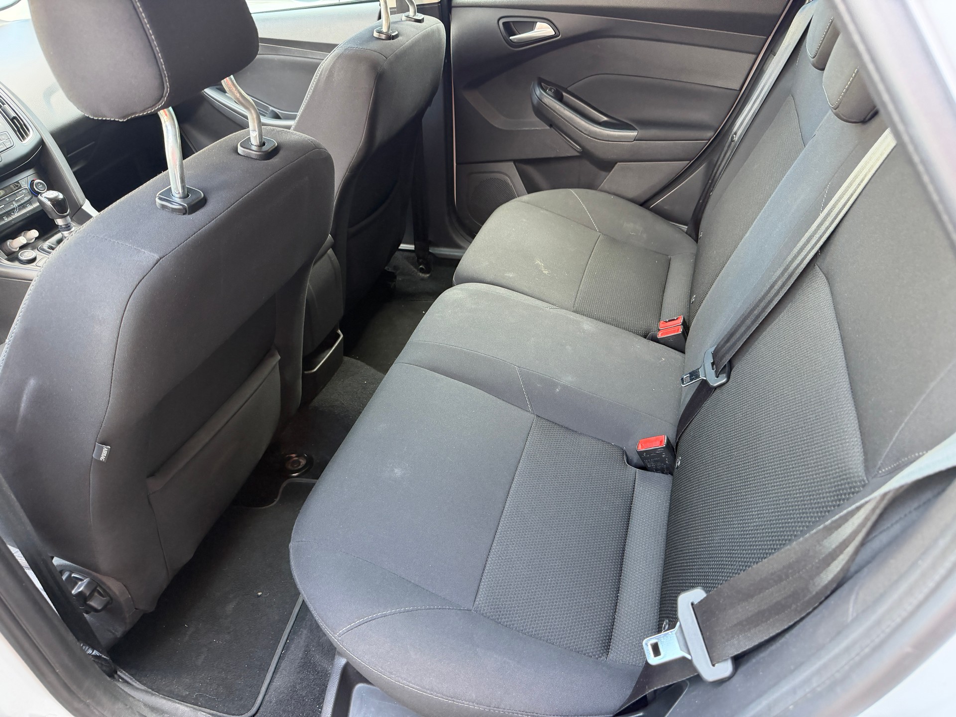 FORD Focus 1.0 SCTi Business-image-6