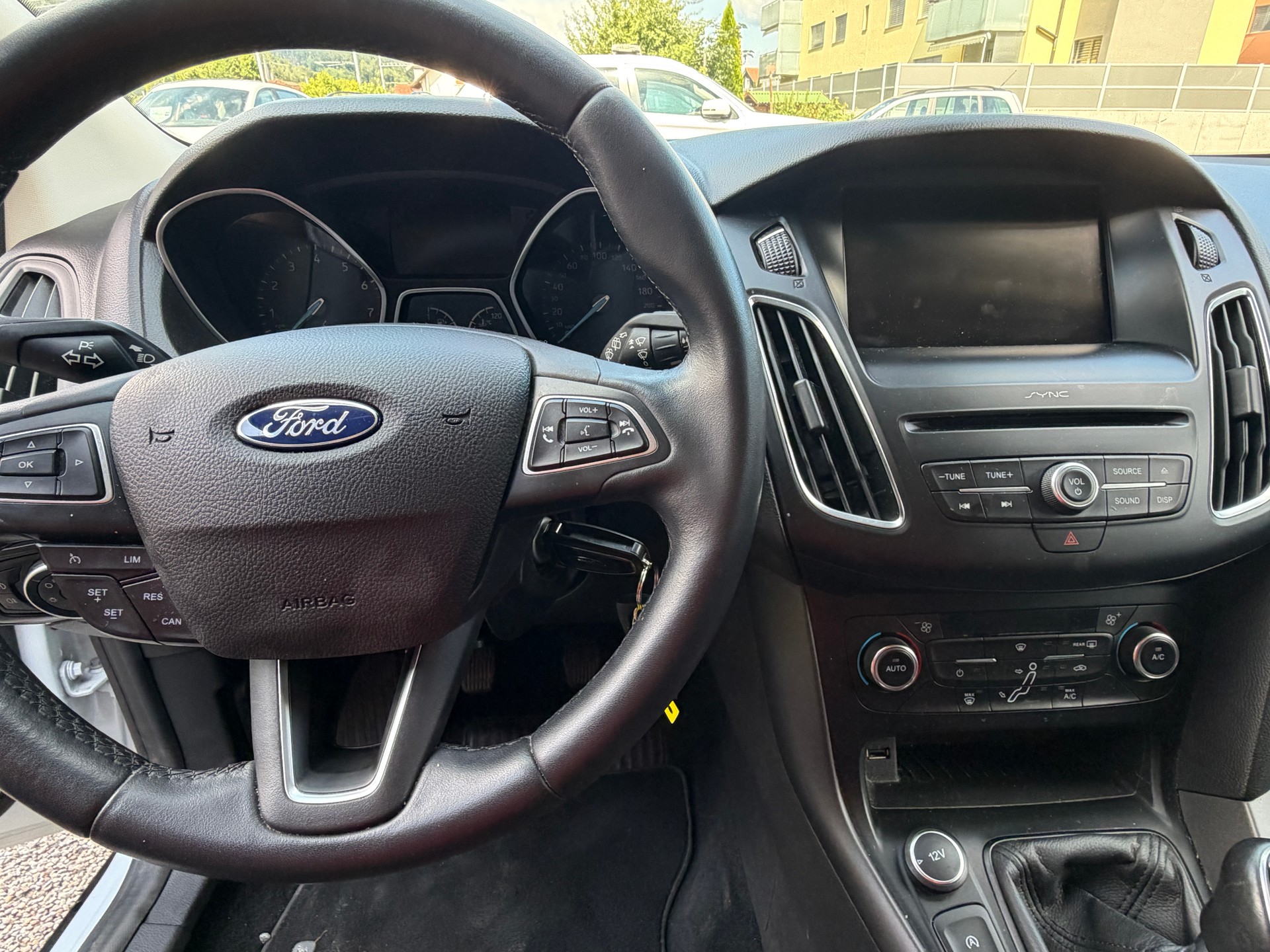 FORD Focus 1.0 SCTi Business-image-11