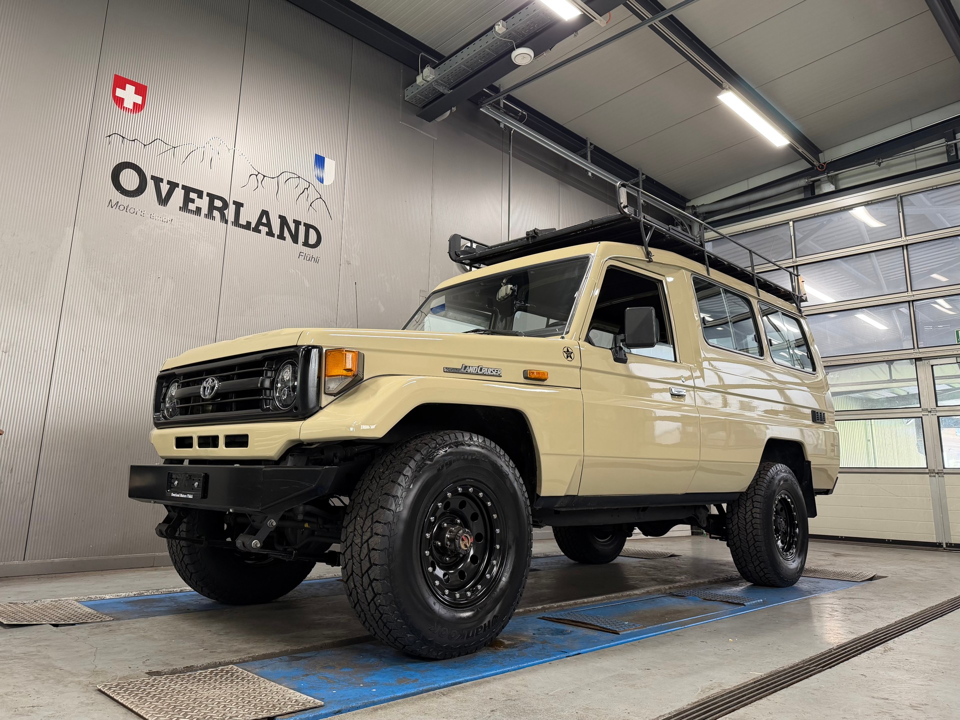 TOYOTA Land Cruiser 400 Hdt Long 4.2D-image-15