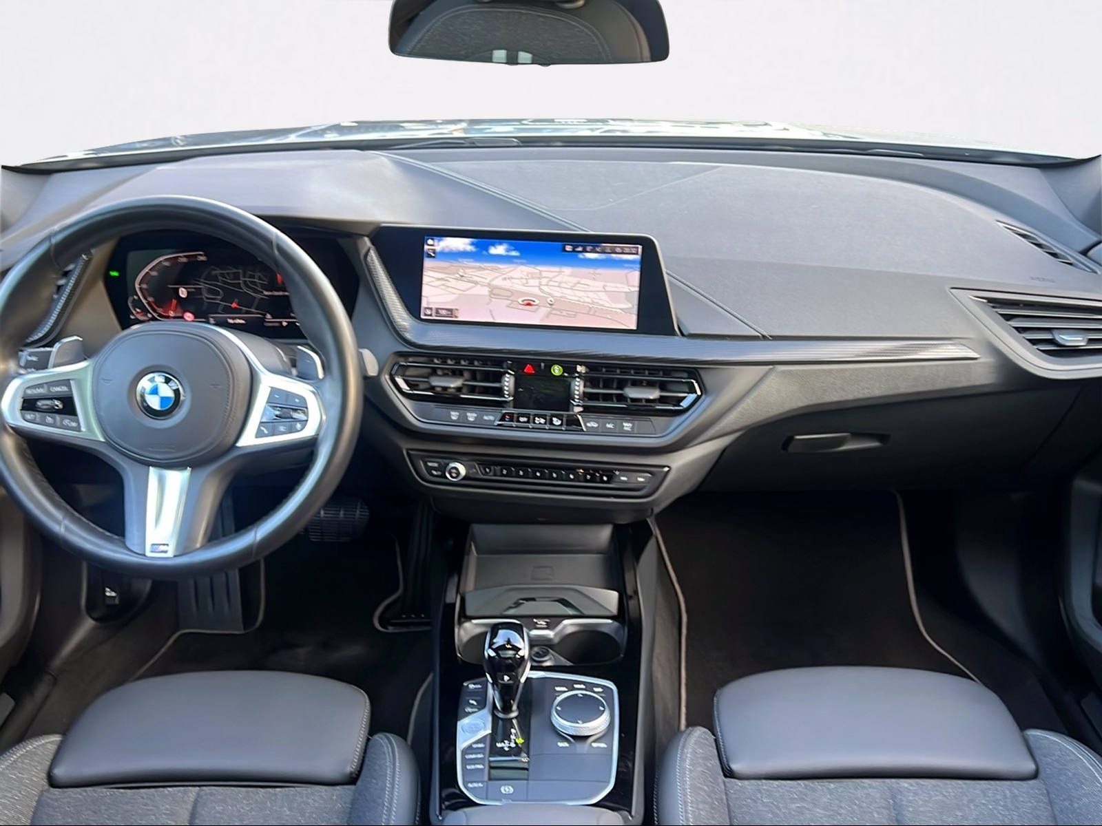BMW 120i Sport Line Steptronic-image-7