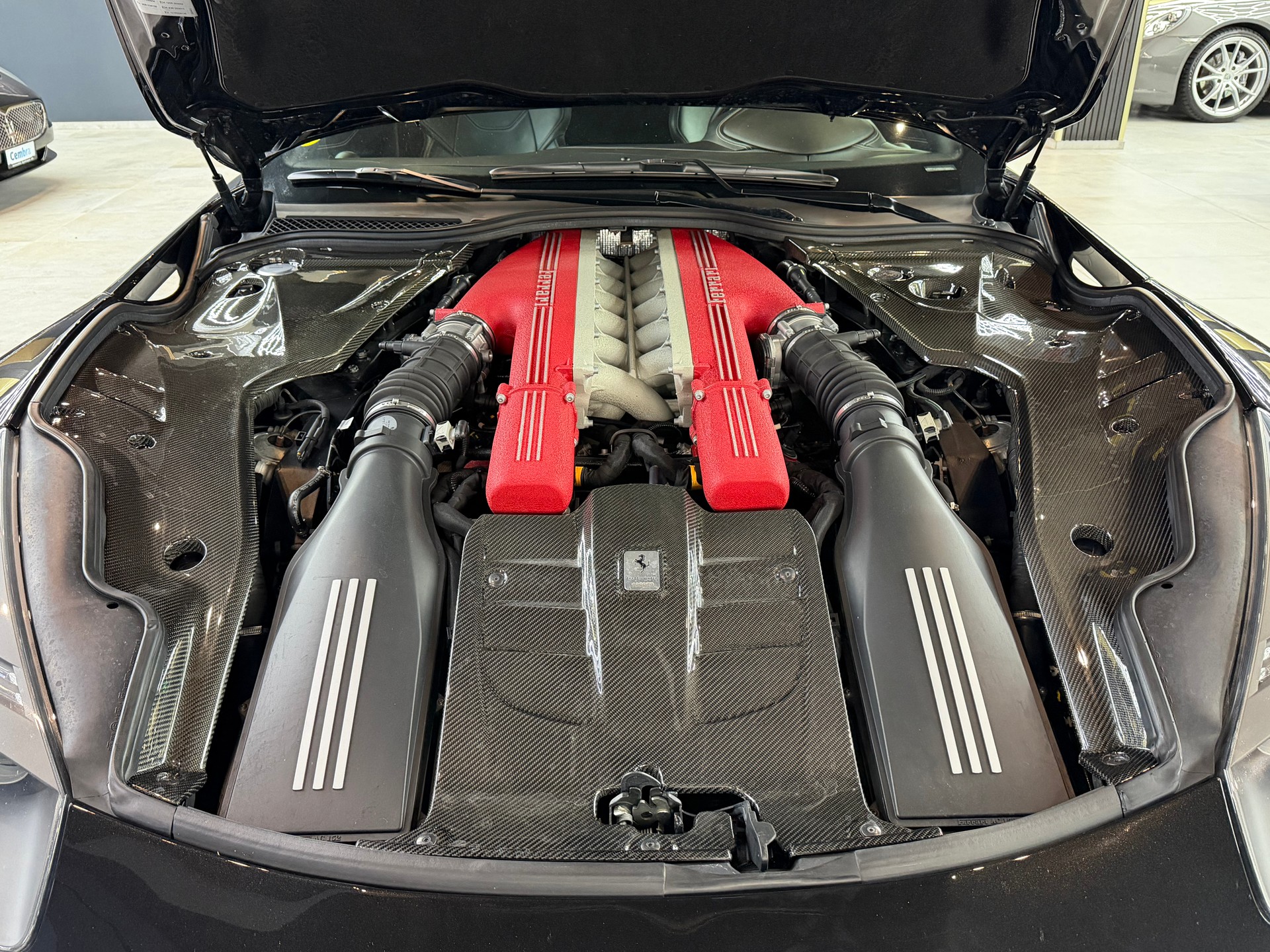 FERRARI F12 Berlinetta-image-19